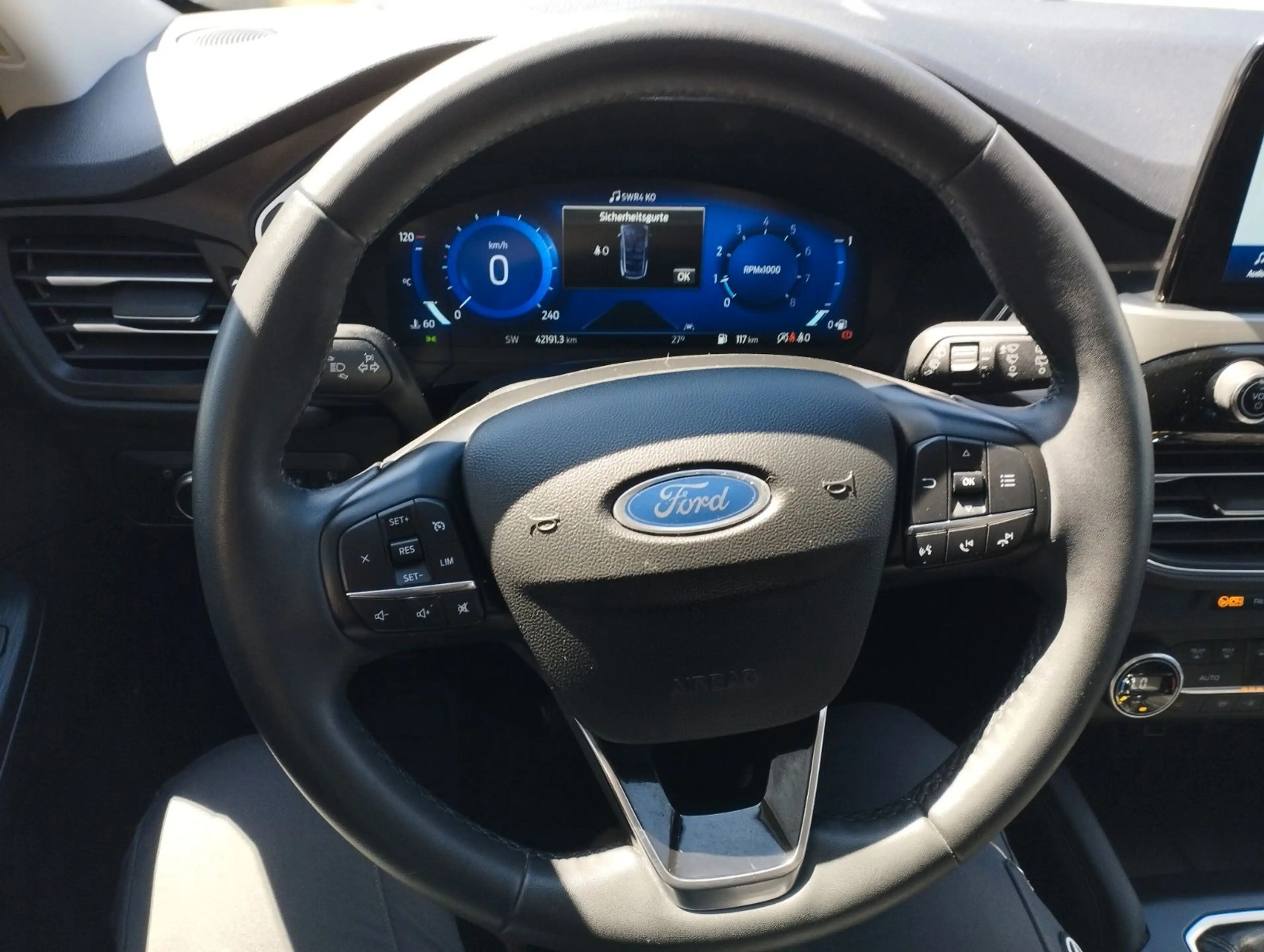 Ford Kuga Titanium 150 PS als Schalter — photo 13