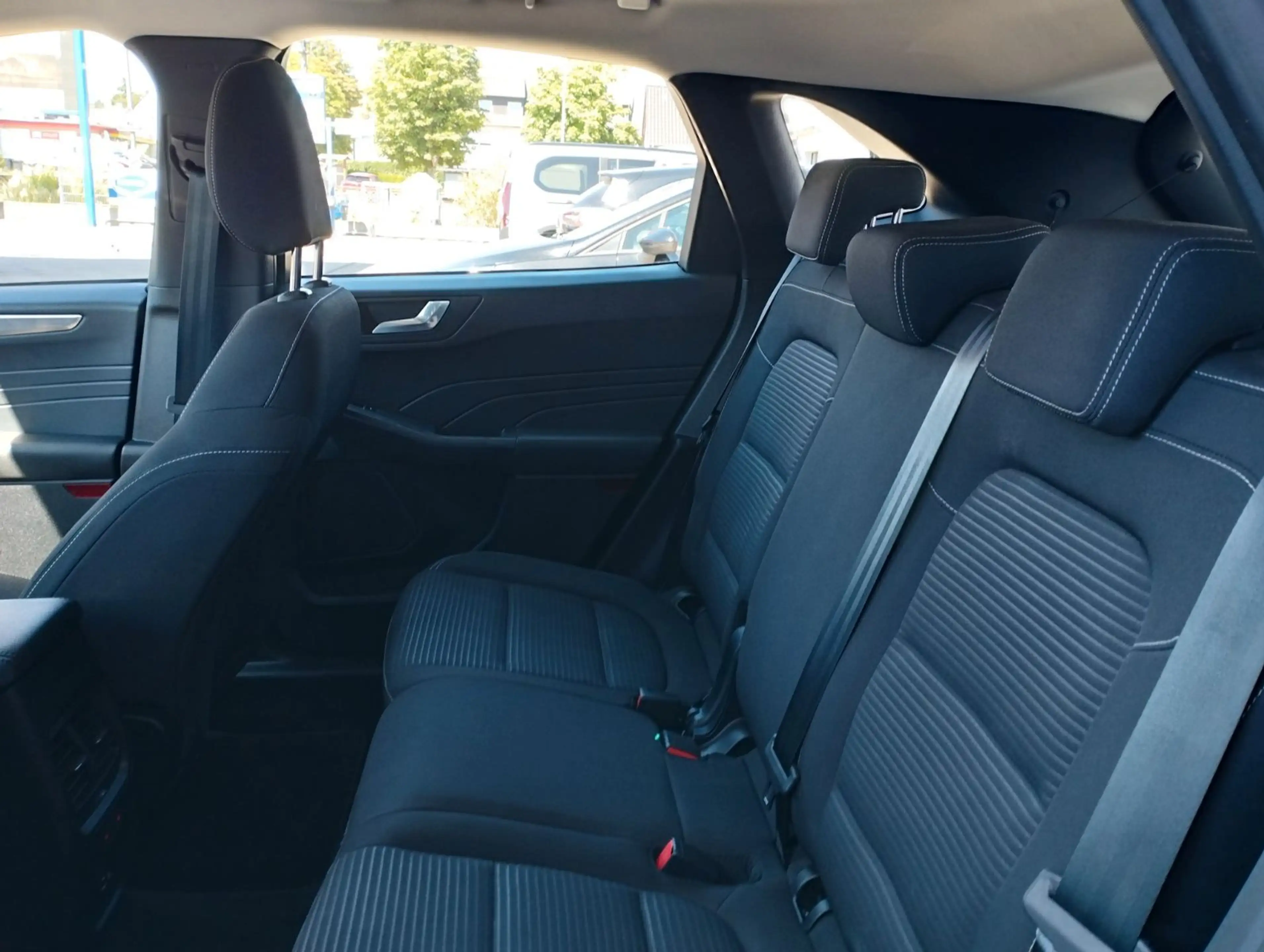 Ford Kuga Titanium 150 PS als Schalter — photo 11