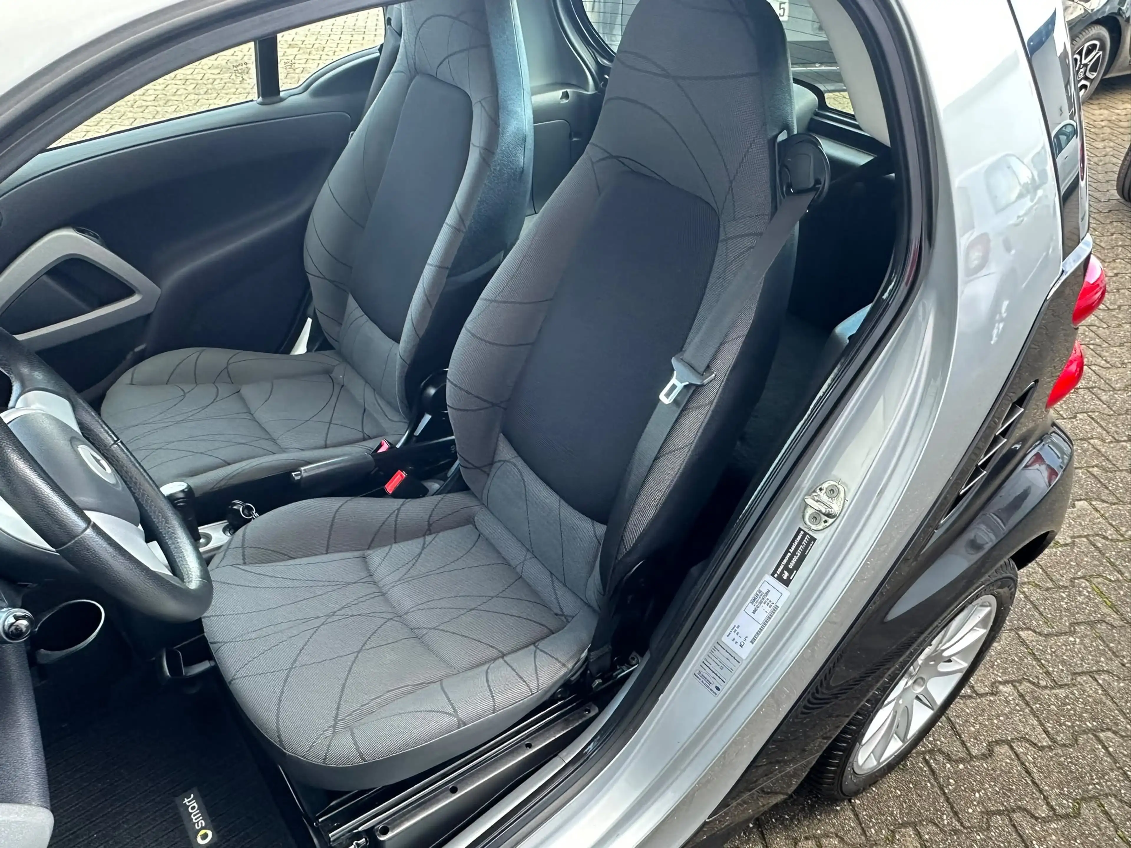 smart forTwo Passion, Servo, Sitzheizung, Top! — photo 8
