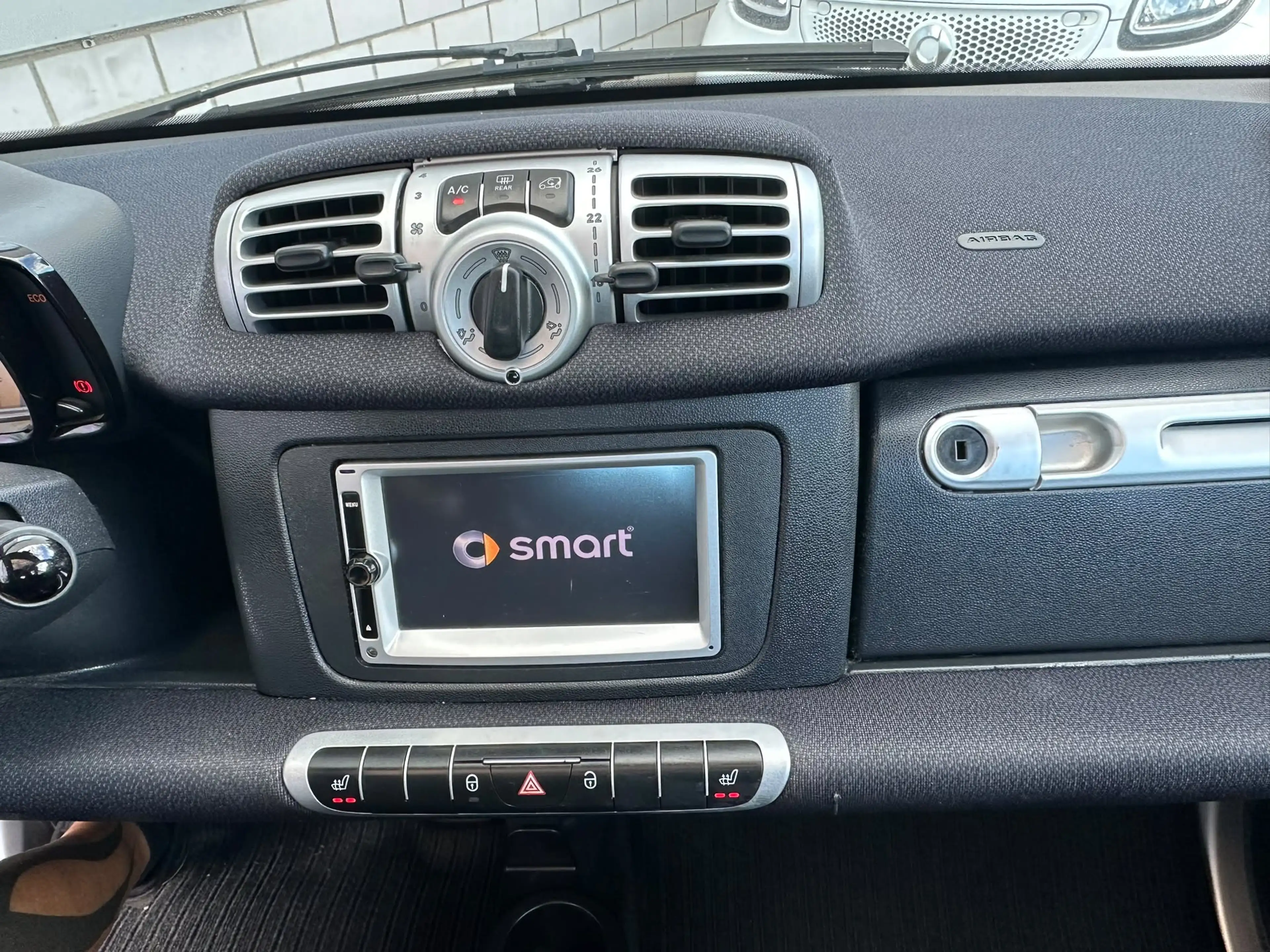 smart forTwo Passion, Servo, Sitzheizung, Top! — photo 9
