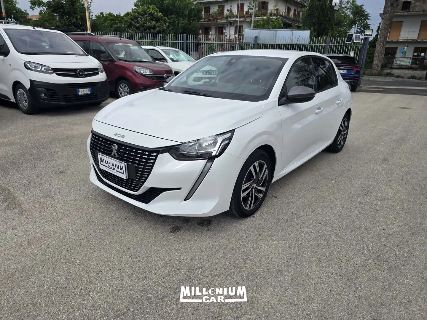 Peugeot 208 1.5 bluehdi Allure Navi Pack s Bianco - 2