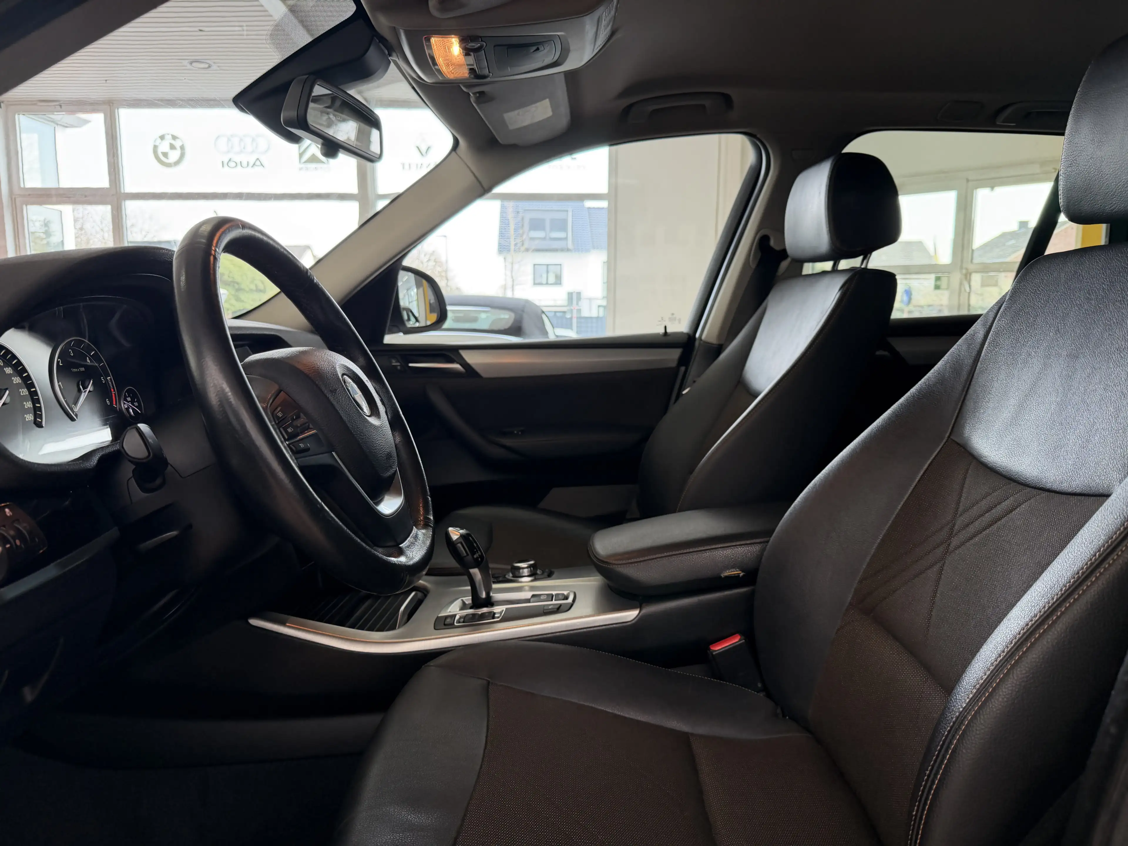BMW X3 sD 18 d xLine *NAVi*HuD*PDC*LEDER* — photo 10