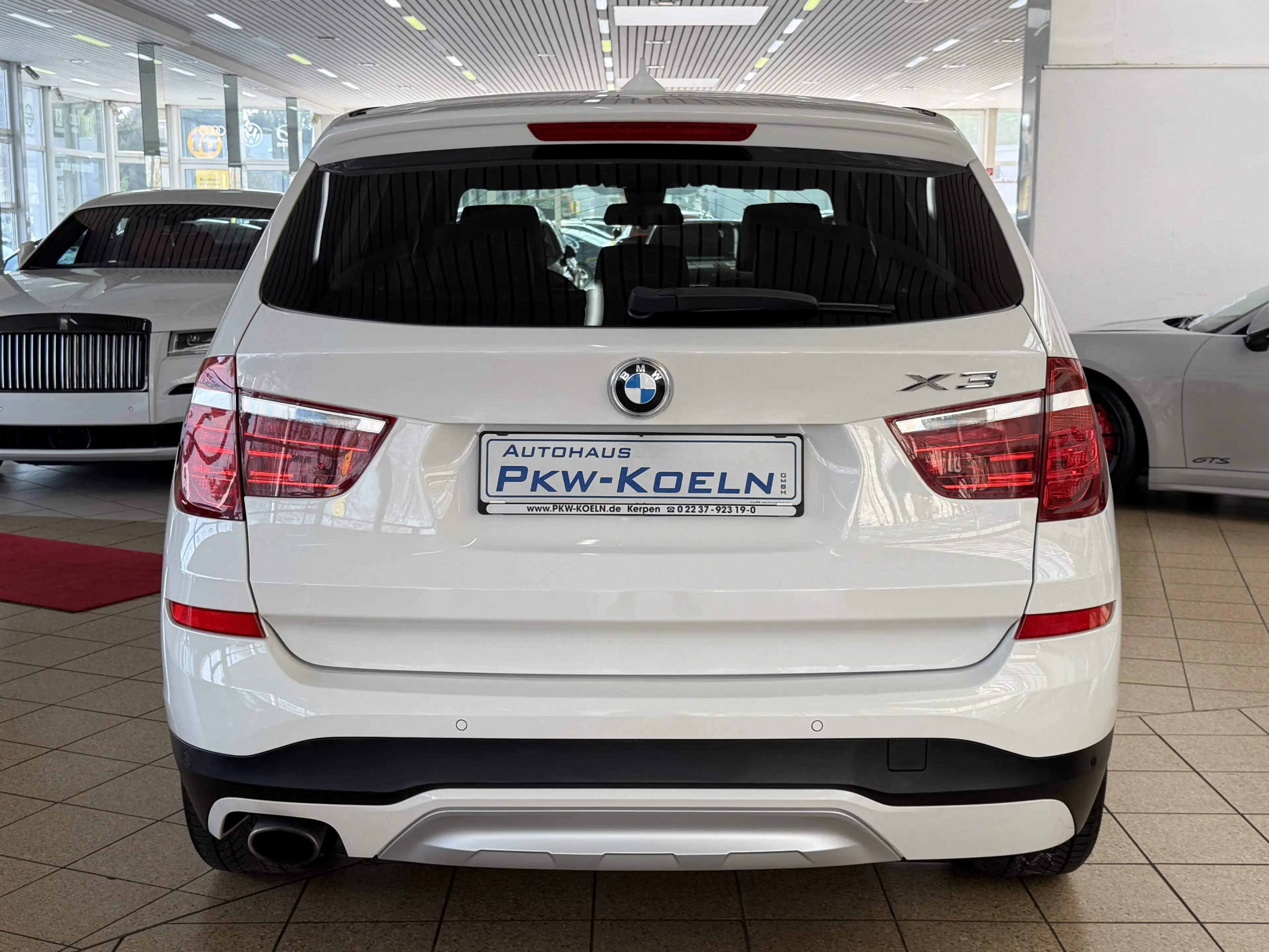 BMW X3 sD 18 d xLine *NAVi*HuD*PDC*LEDER* — photo 6