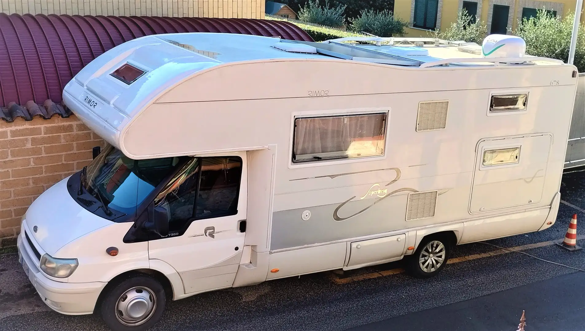 Caravans-Wohnm Ford Rimor 978 Blanc - 1