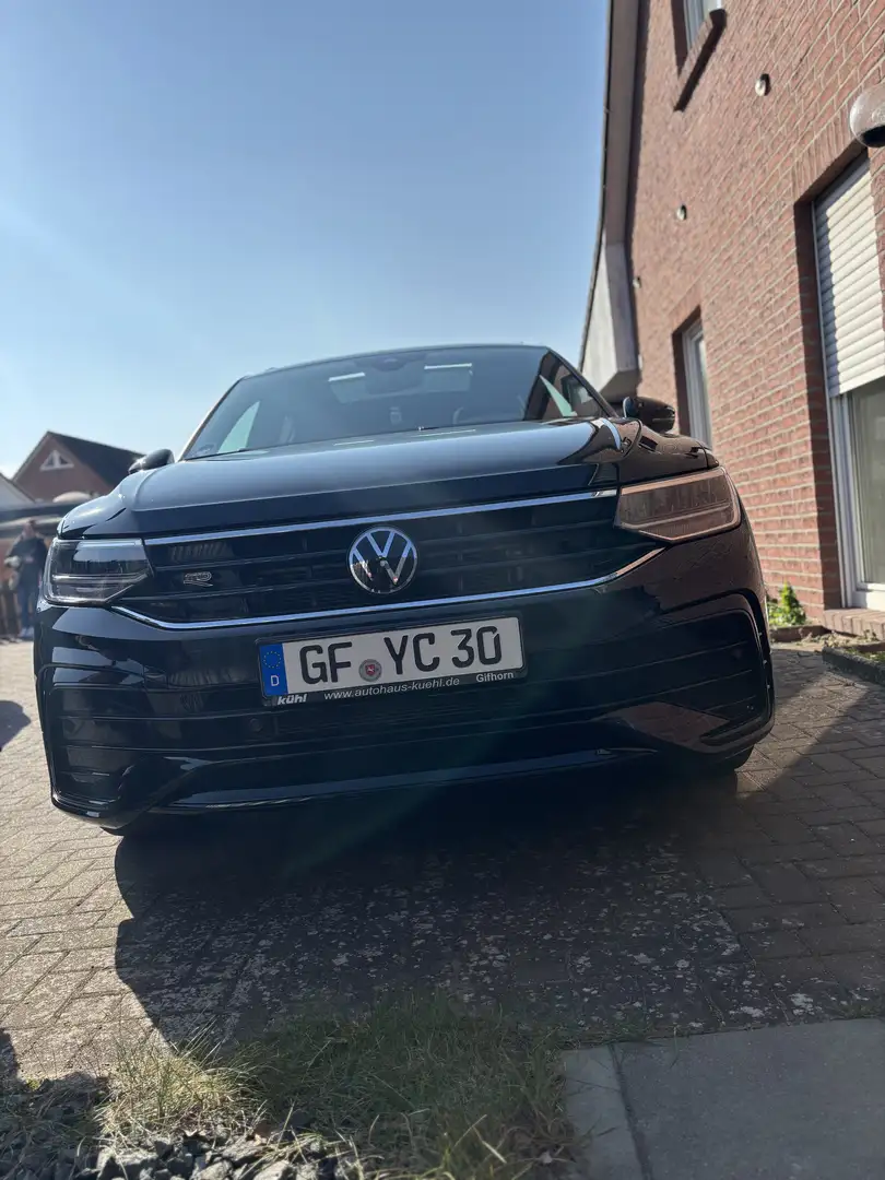 Volkswagen Tiguan R-Line Schwarz - 2