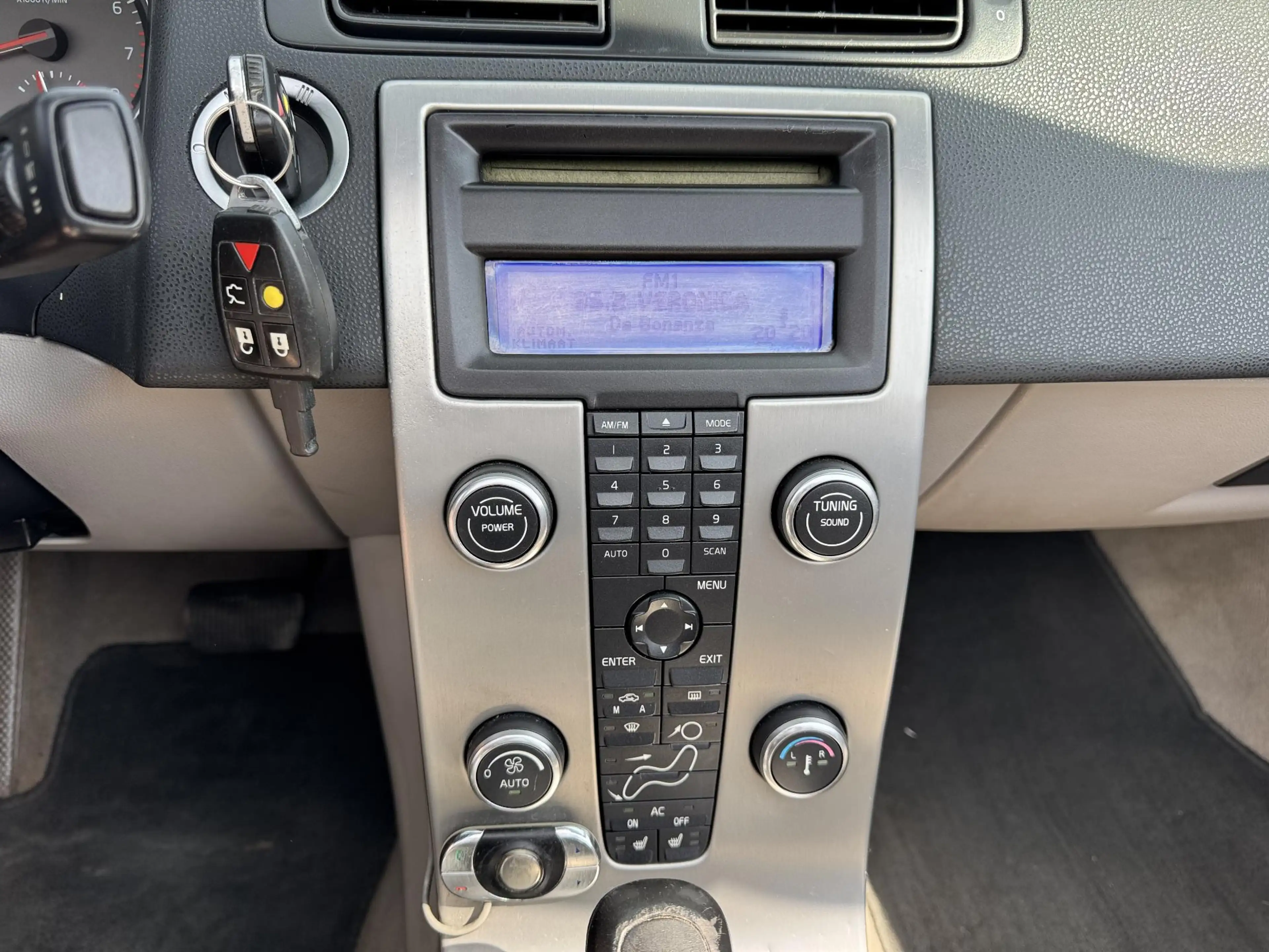 Volvo C70 Convertible 2.5 T5 Summum Youngtimer 220 PK — photo 17