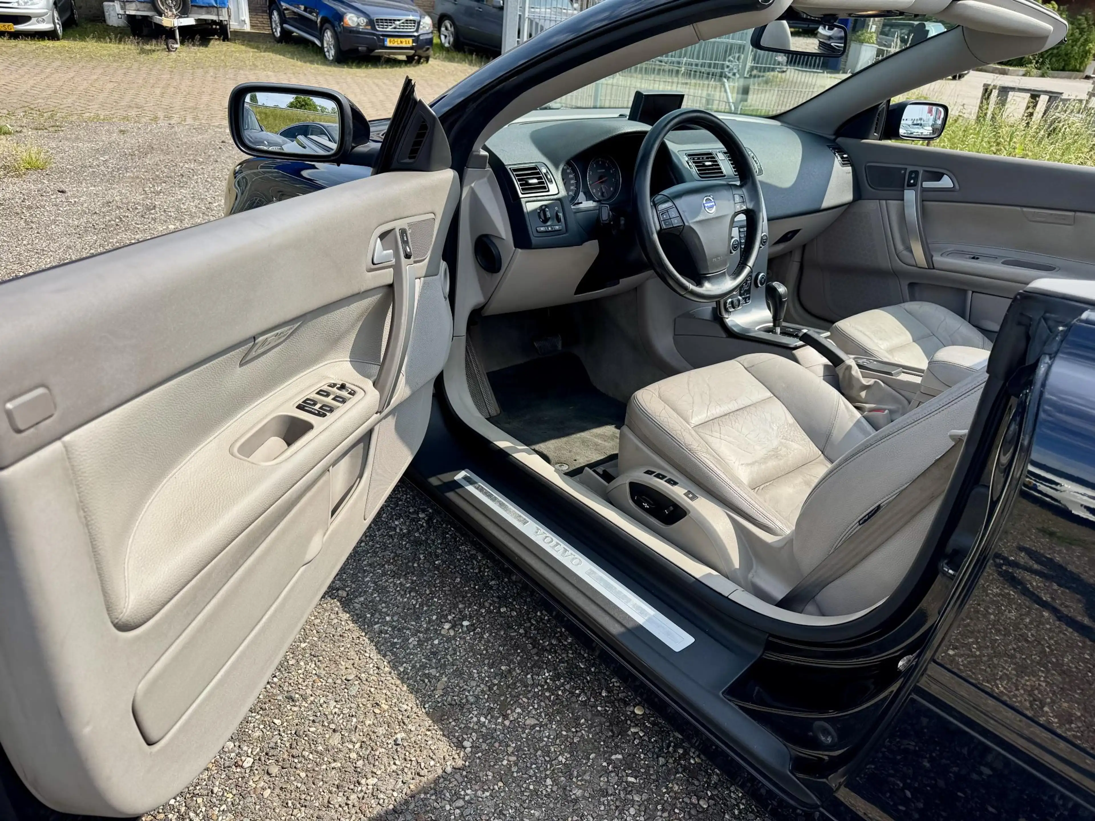 Volvo C70 Convertible 2.5 T5 Summum Youngtimer 220 PK — photo 11