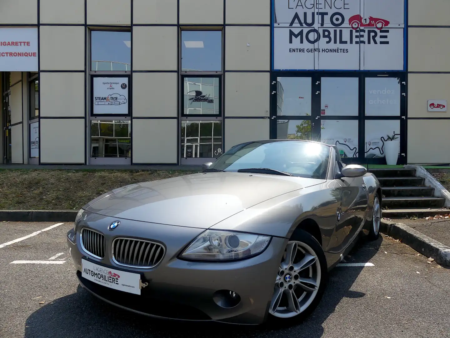 BMW Z4 3.0i 230ch + Hard Top + porte bagage Gris - 1