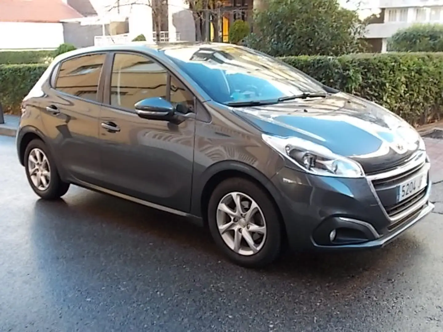 Peugeot 208 1.2 PureTech Active 110 Gris - 2