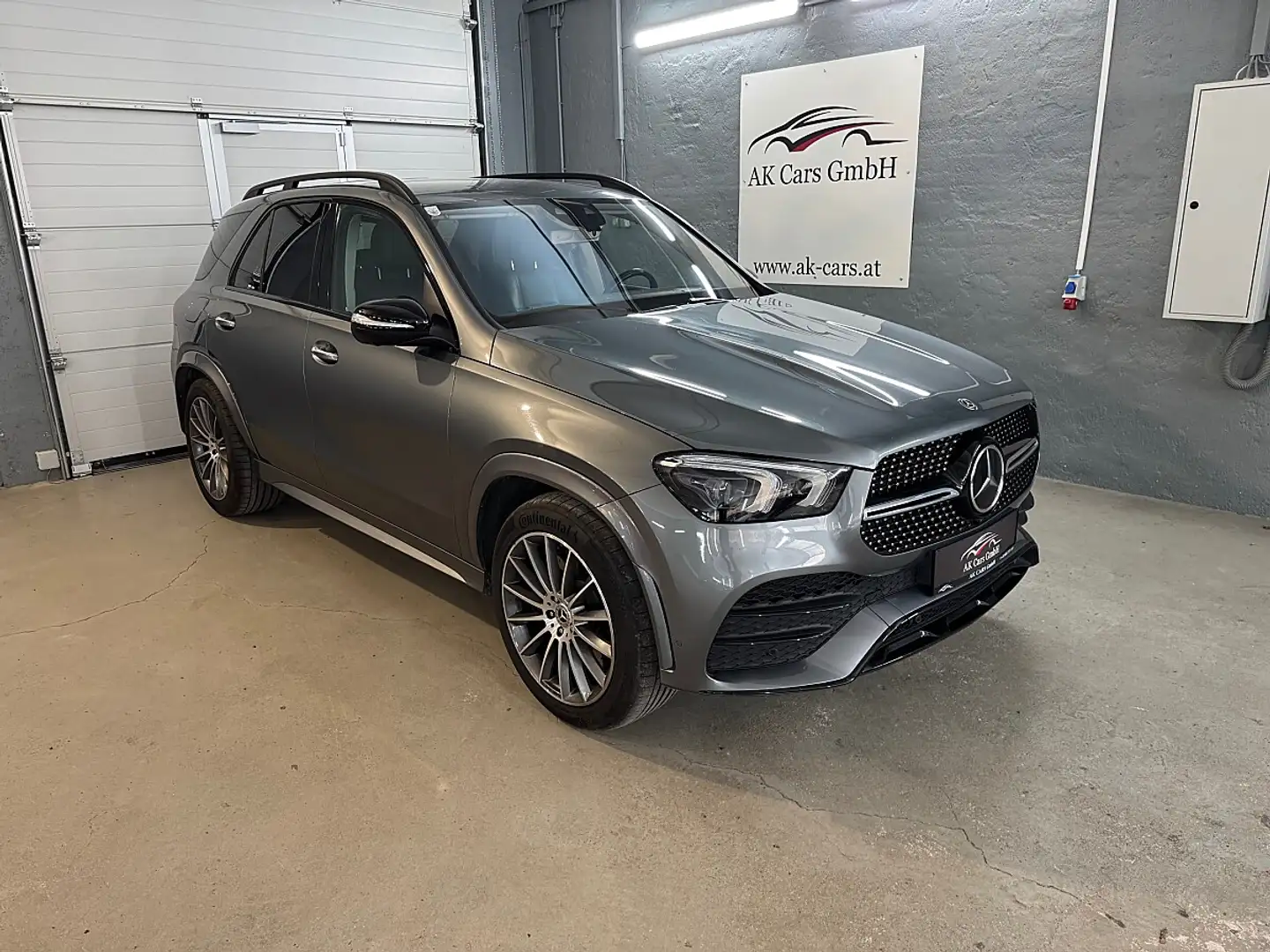Mercedes-Benz GLE 450 4Matic AMG Aut.*MEGA Voll* Grau - 2