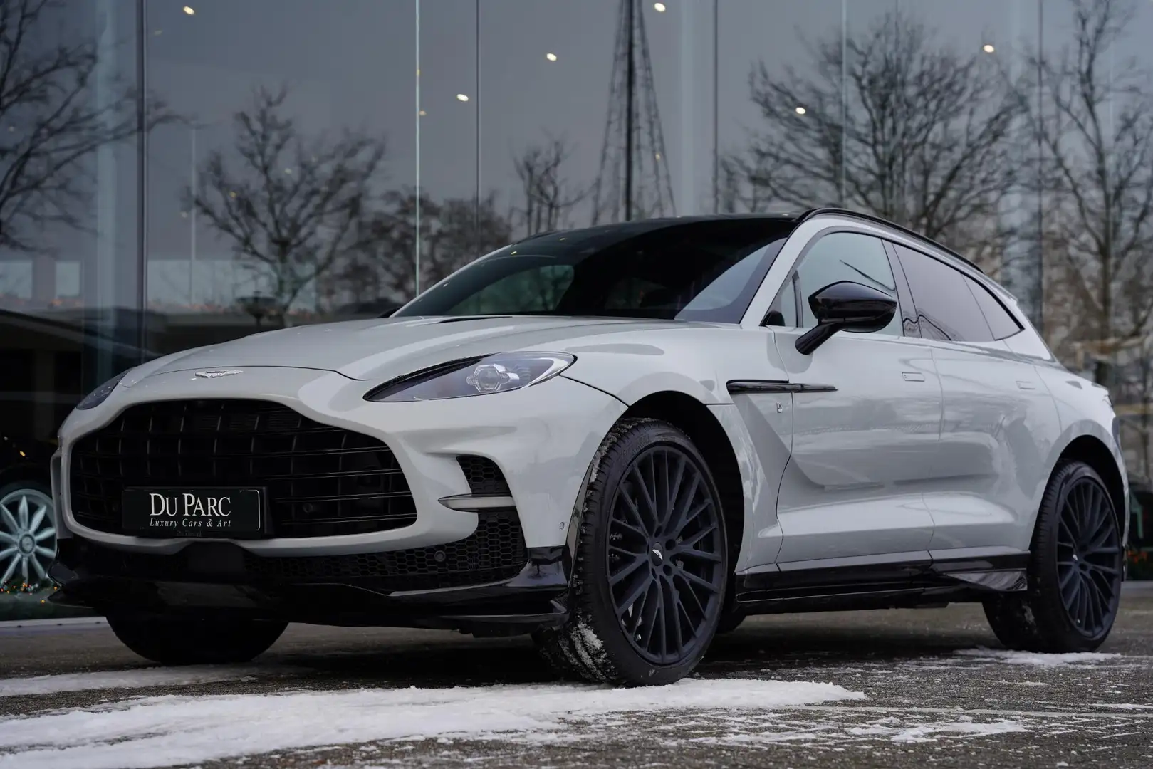 Aston Martin DBX 4.0 V8 707 Carbon Elek. Trekhaak Weiß - 1