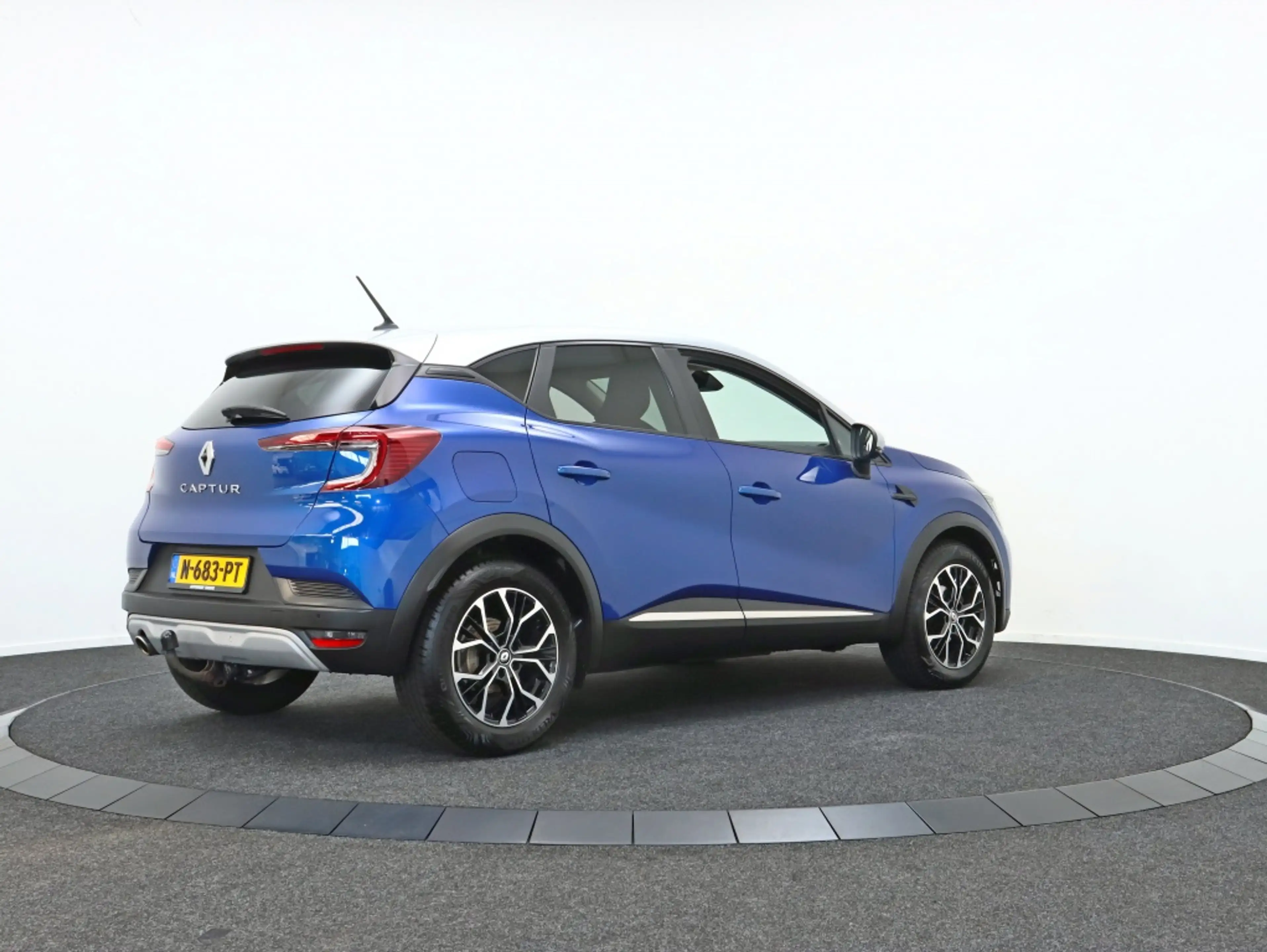 Renault Captur 1.3 TCe Intens Automaat | Trekhaak | Zilver dak — photo 2