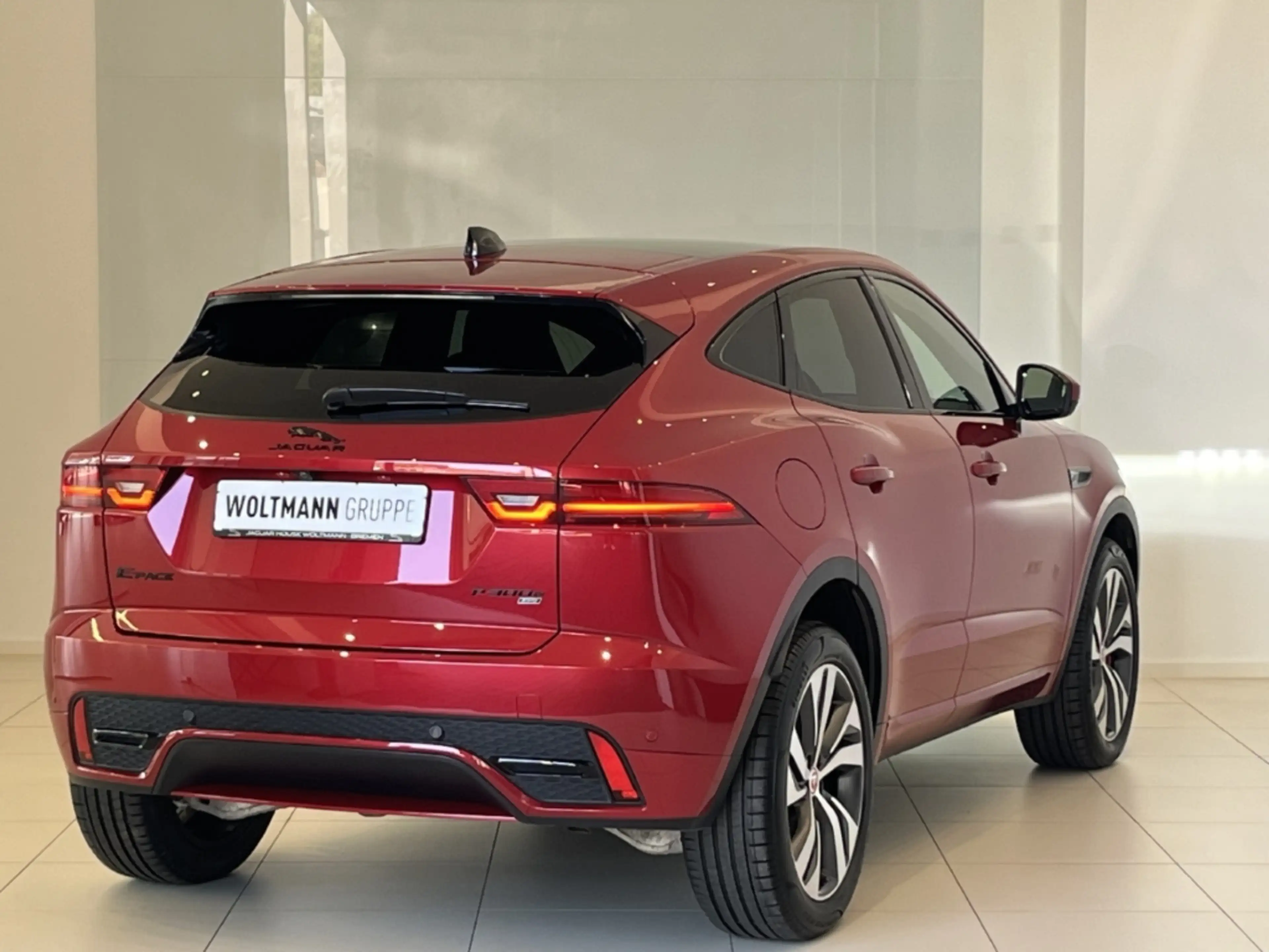 Jaguar E-Pace P300e R-Dynamic HSE Plug-In Hybrid HUD  Panorama — photo 12