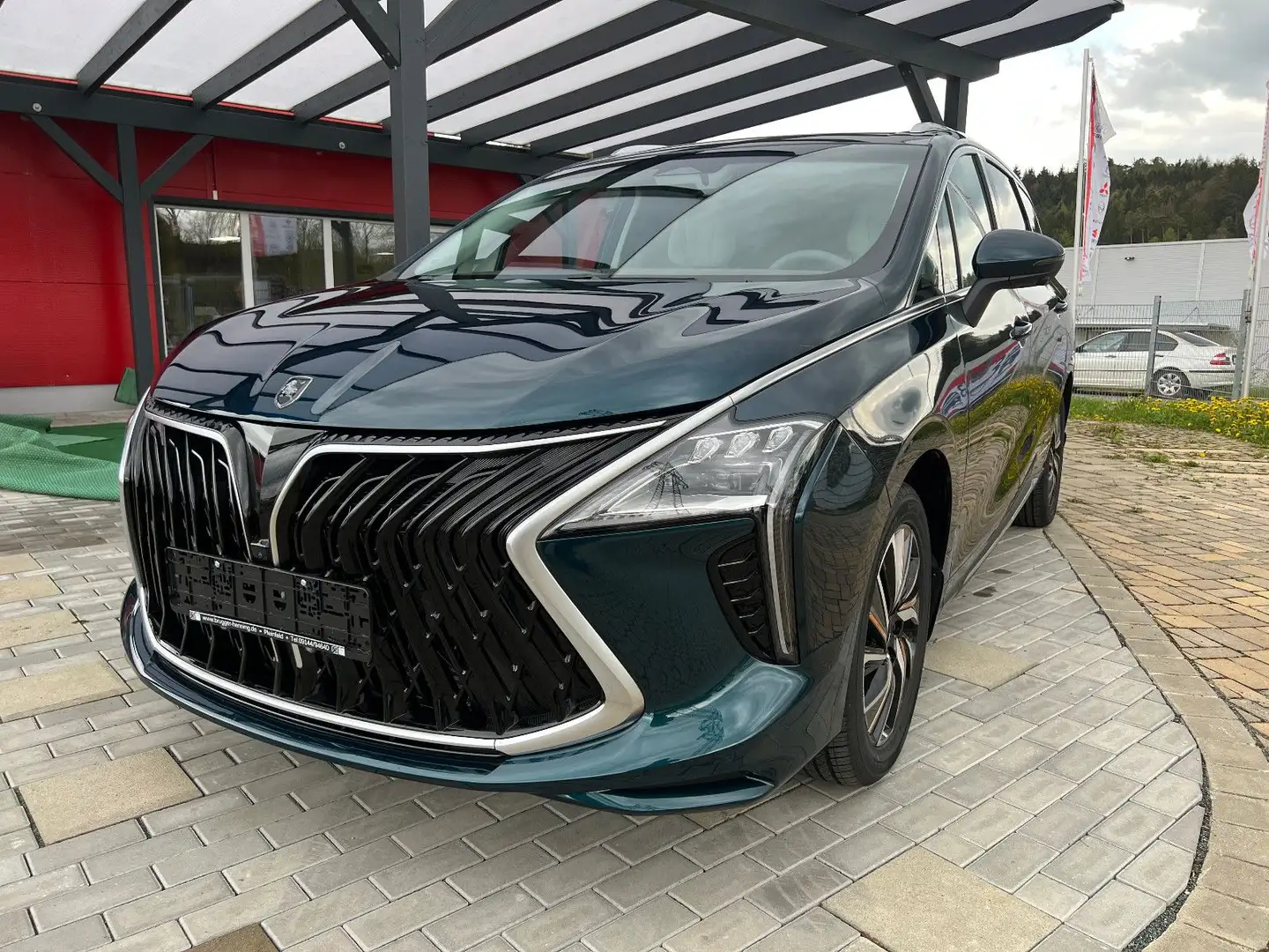 DFSK Forthing 4 U-Tour  "sofort verfügbar" Grün - 2