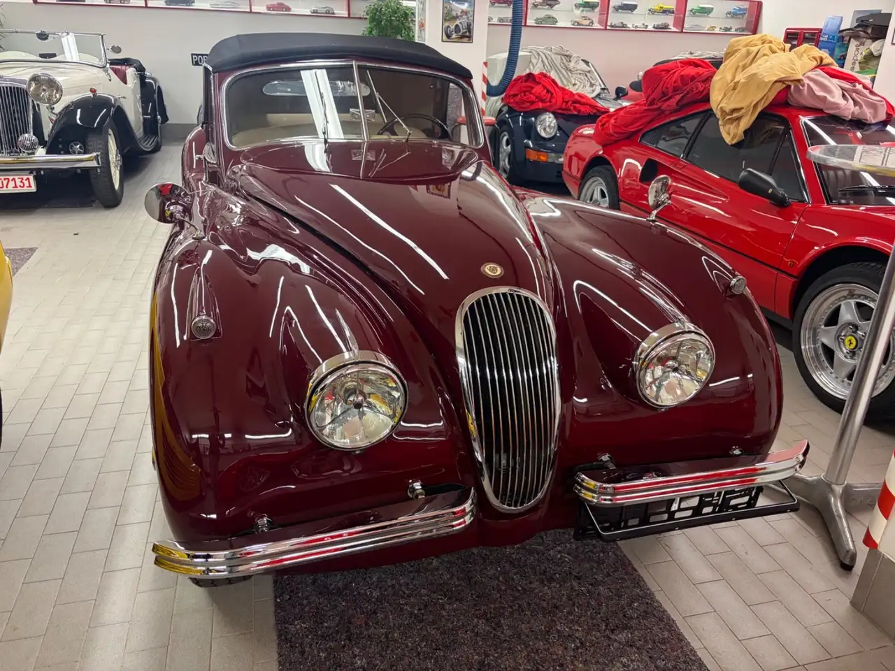 Jaguar XK 120 DHC Cabrio EXELLENTER ZUSTAND, foto 2