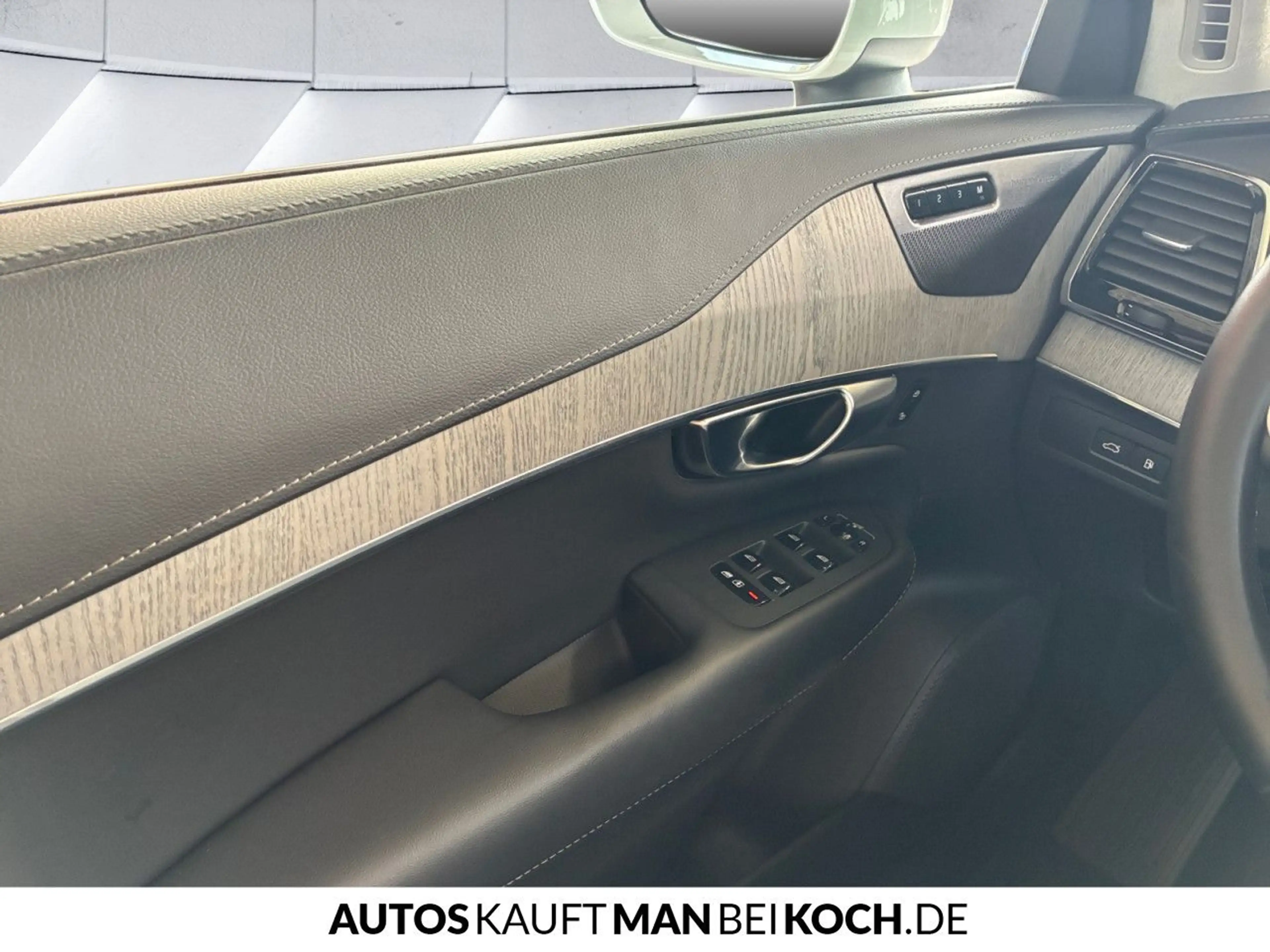 Volvo XC90 T8 AWD Ultra Bright ACC HUD PANO BLIS 360° — photo 14