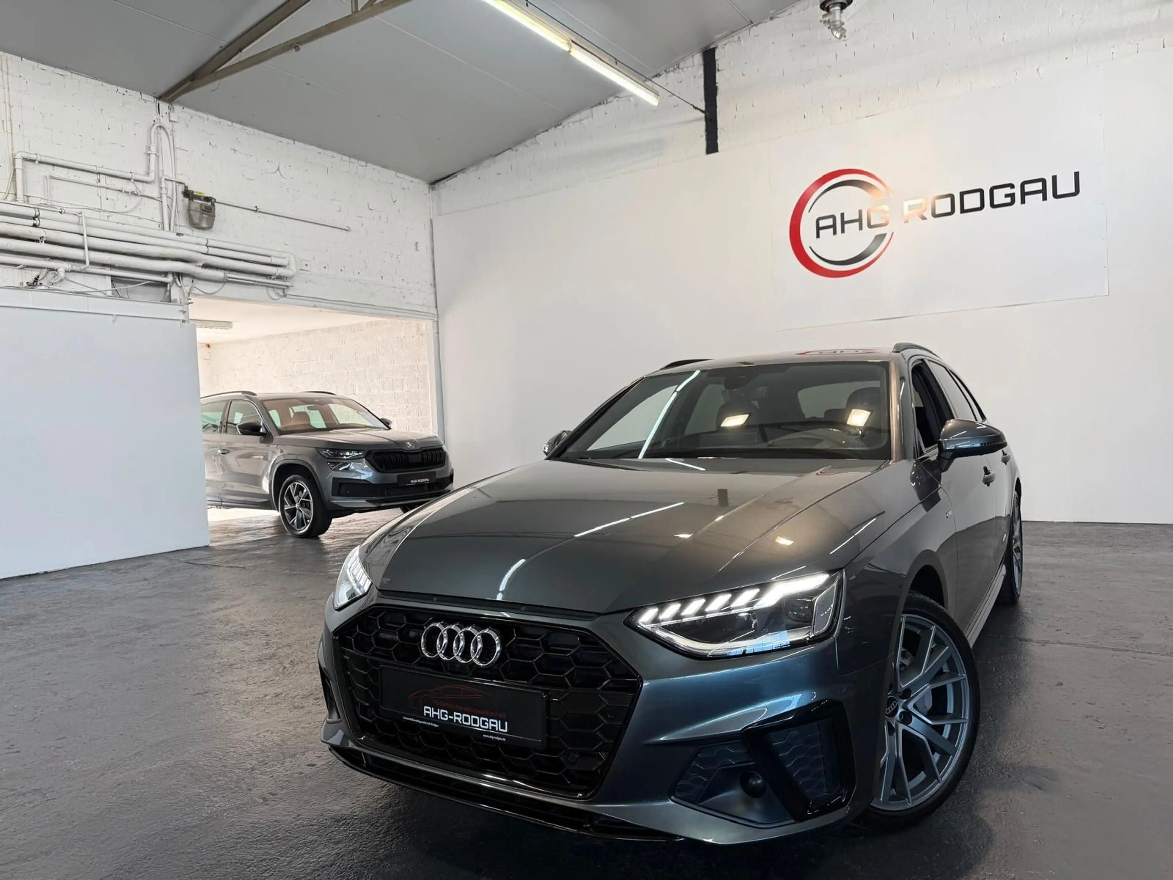 Audi A4 Avant 40 TDI quattroS line/360/19ZOLL/HUD/ACC — photo 6