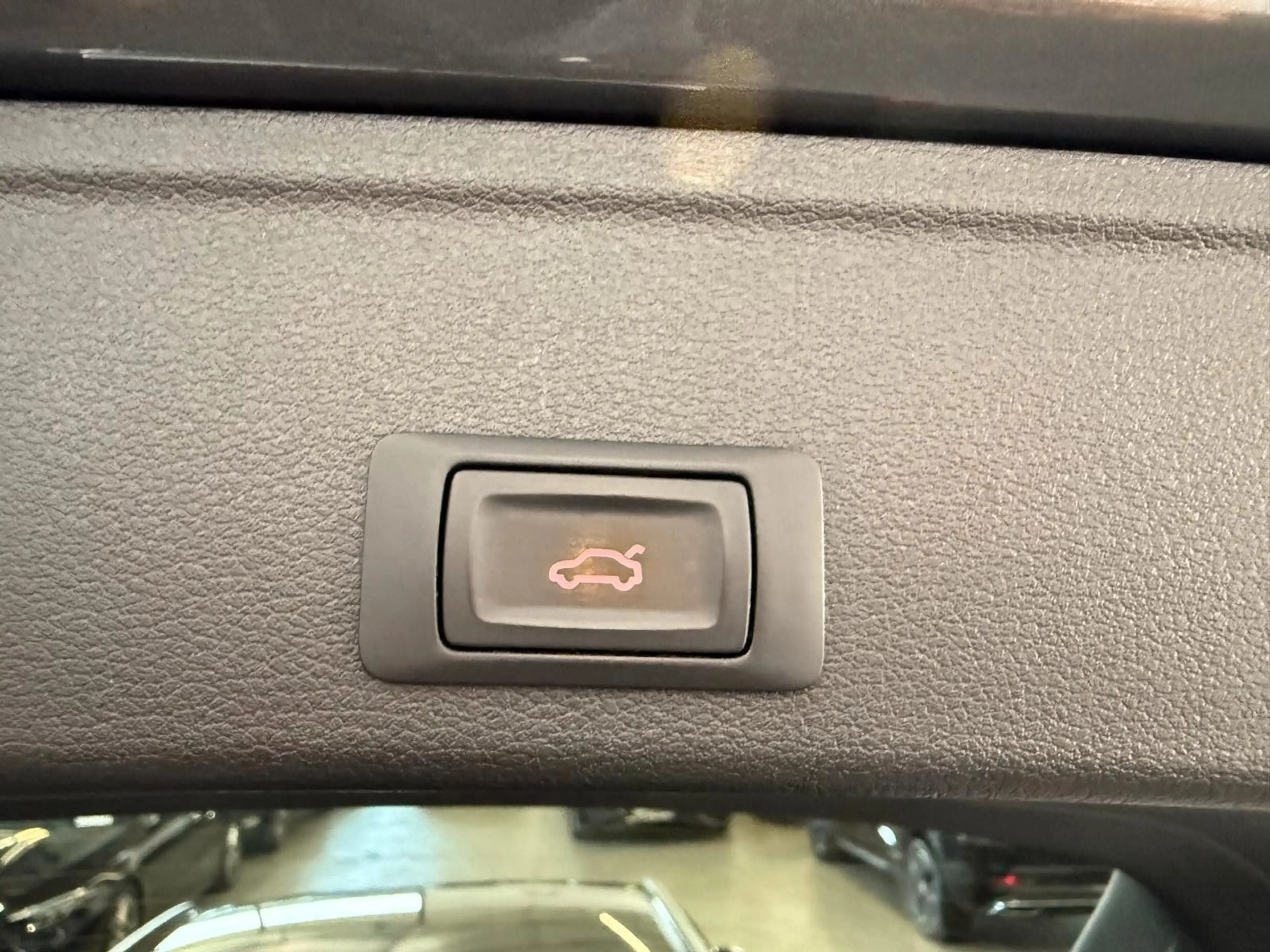 Audi A4 Avant 40 TDI quattroS line/360/19ZOLL/HUD/ACC — photo 15