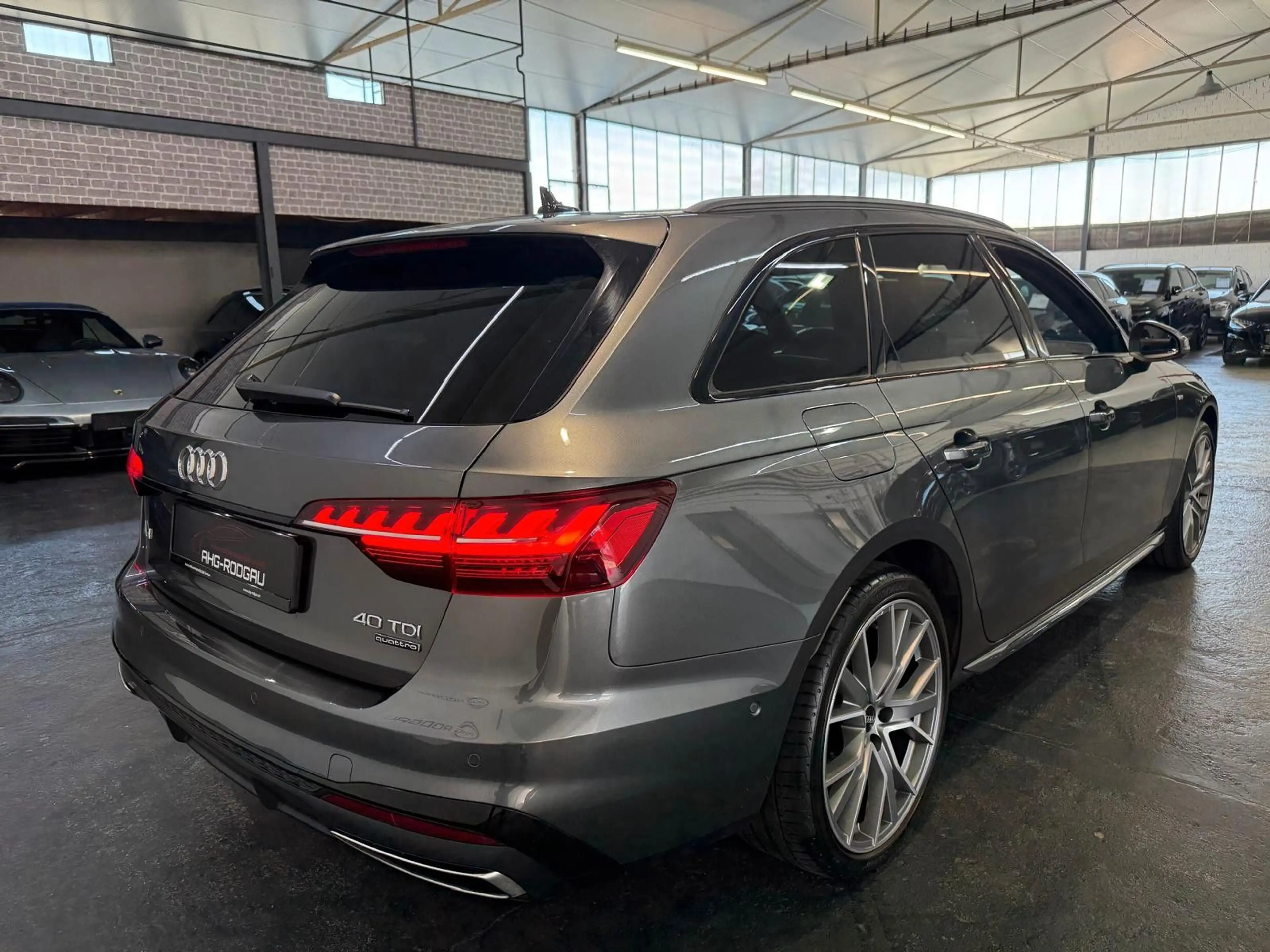 Audi A4 Avant 40 TDI quattroS line/360/19ZOLL/HUD/ACC — photo 8