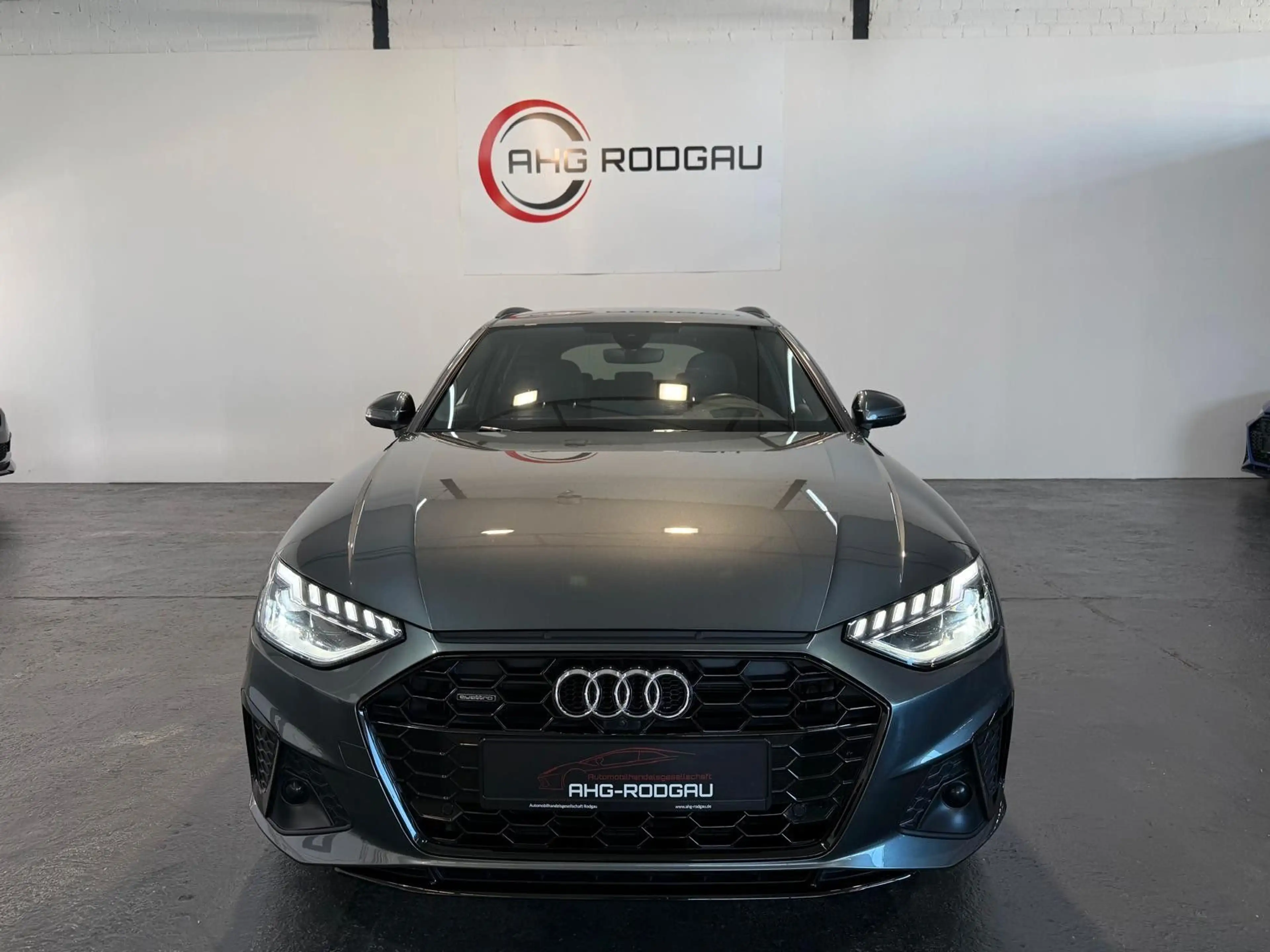 Audi A4 Avant 40 TDI quattroS line/360/19ZOLL/HUD/ACC — photo 11