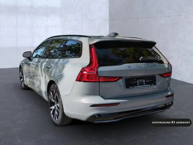 Volvo V60 view 5