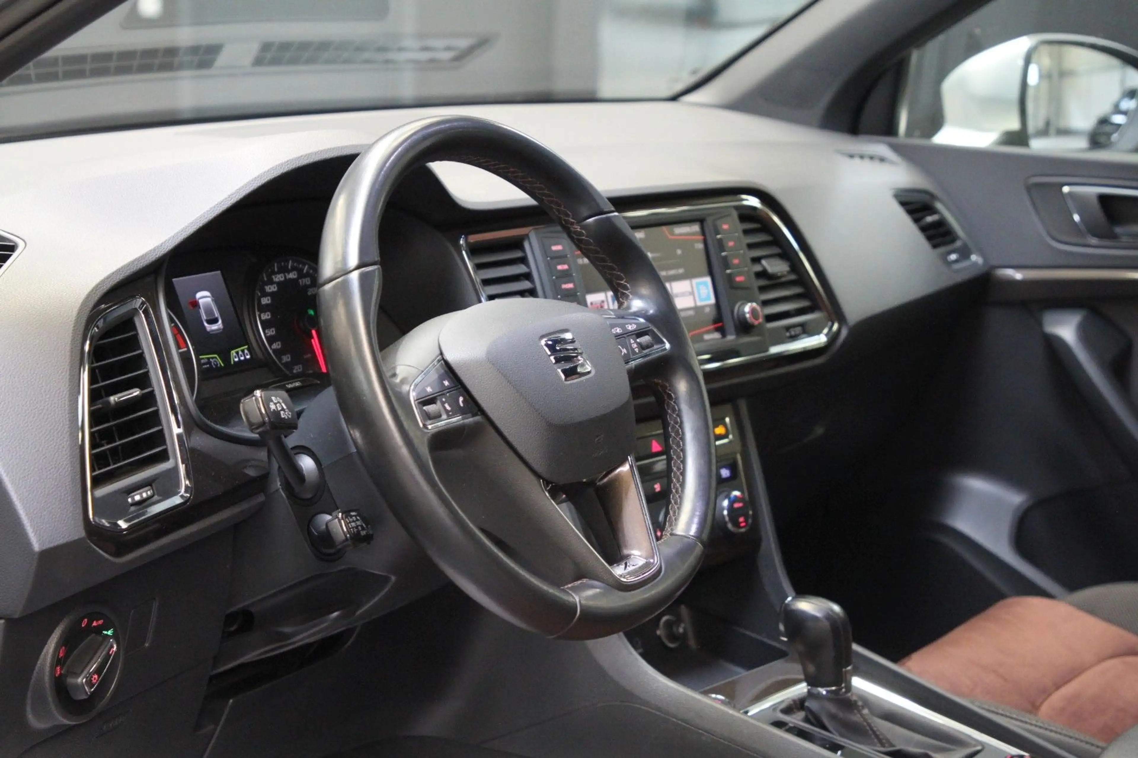 SEAT Ateca Xcellence 4Drive Standheizung RFK SHZ KESS — photo 13