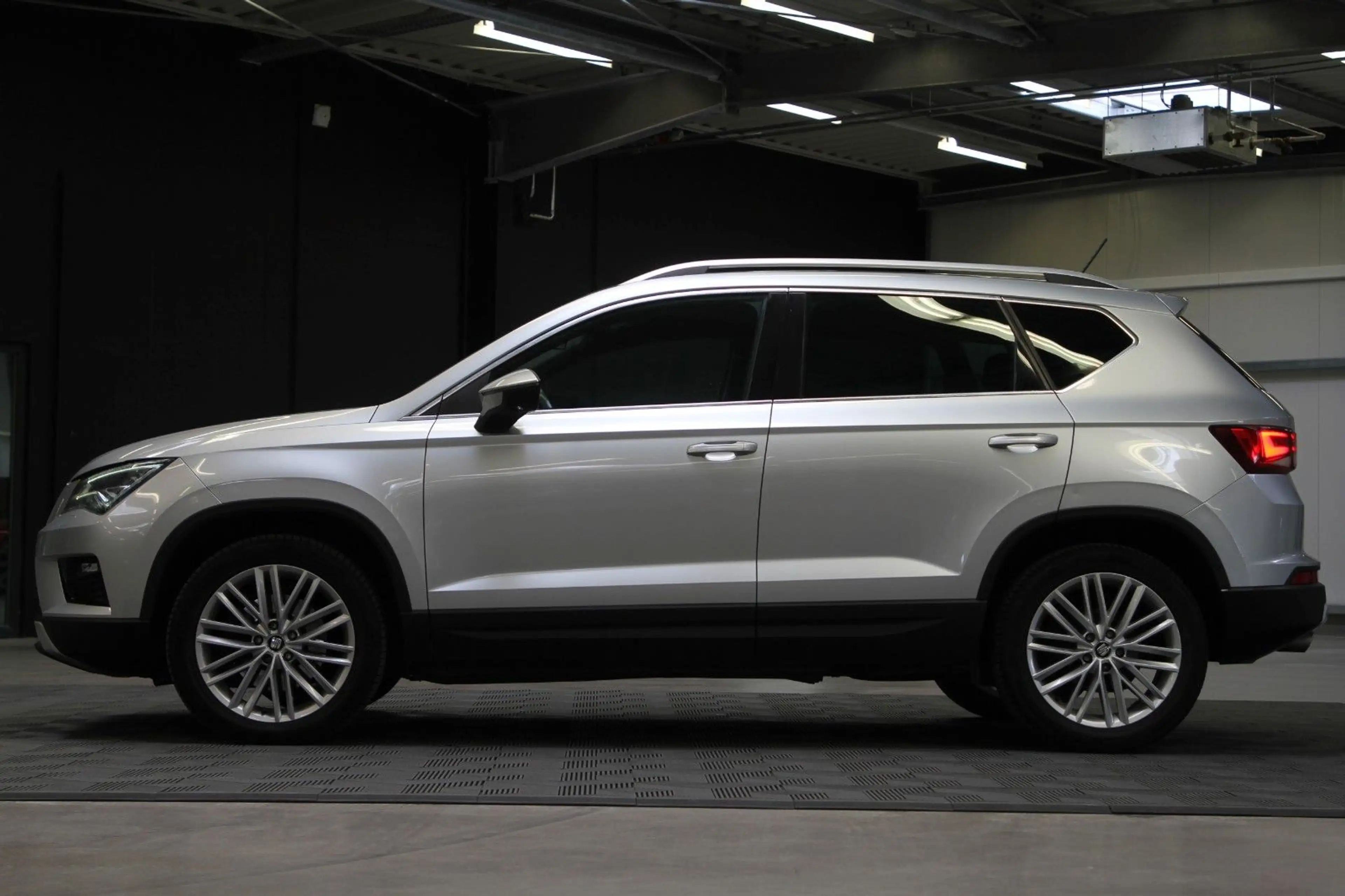 SEAT Ateca Xcellence 4Drive Standheizung RFK SHZ KESS — photo 5