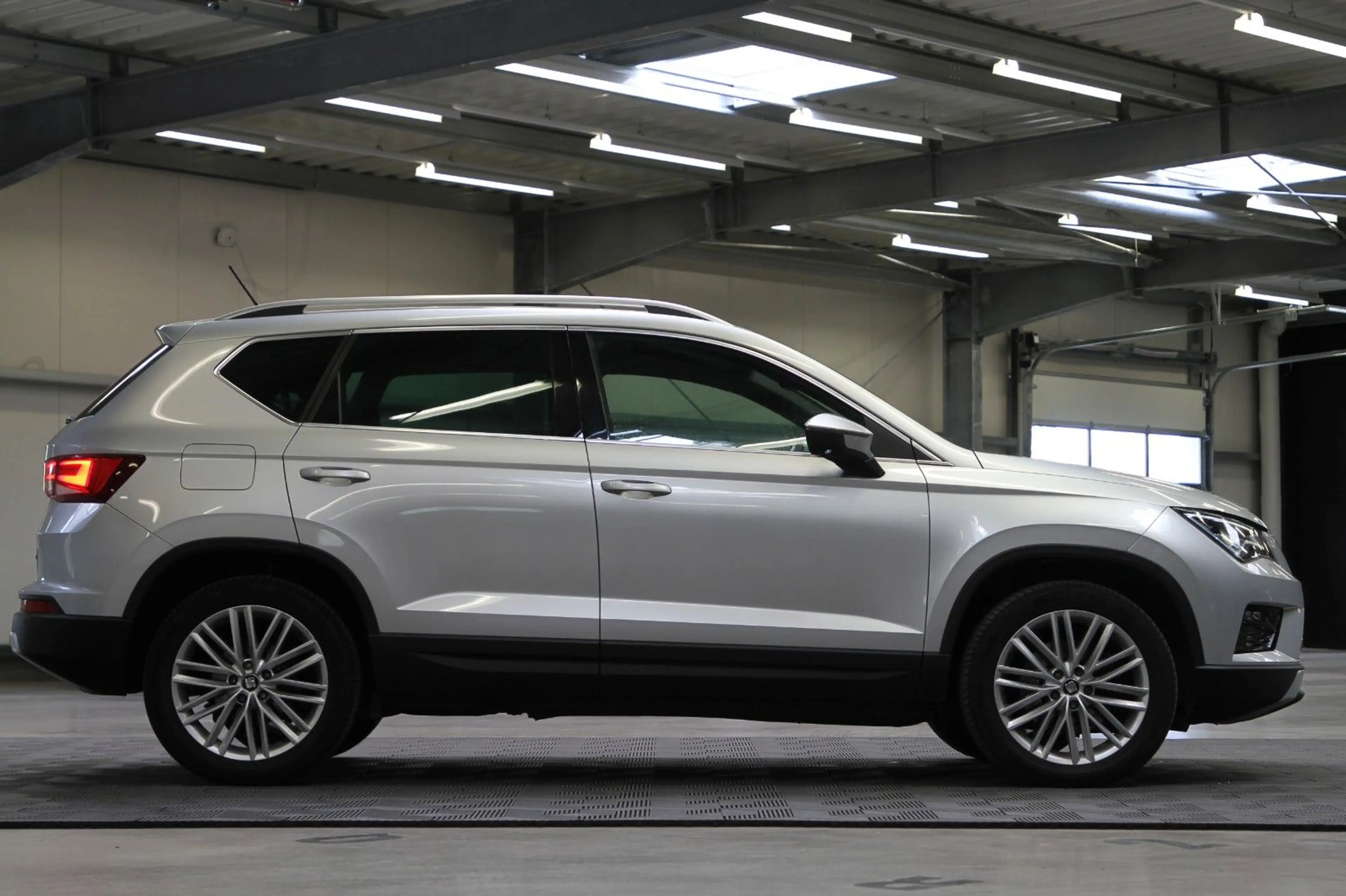 SEAT Ateca Xcellence 4Drive Standheizung RFK SHZ KESS — photo 9