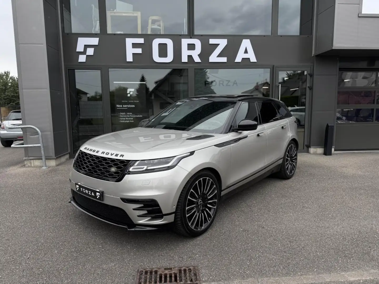 Land Rover Range Rover Velar 3.0 V6 D300 - BVA  R-Dynamic HSE - 1