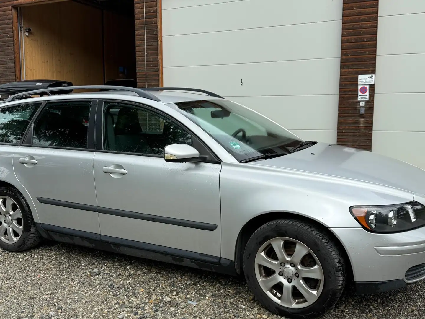 Volvo V50 2.0 D Kinetic Grau - 2
