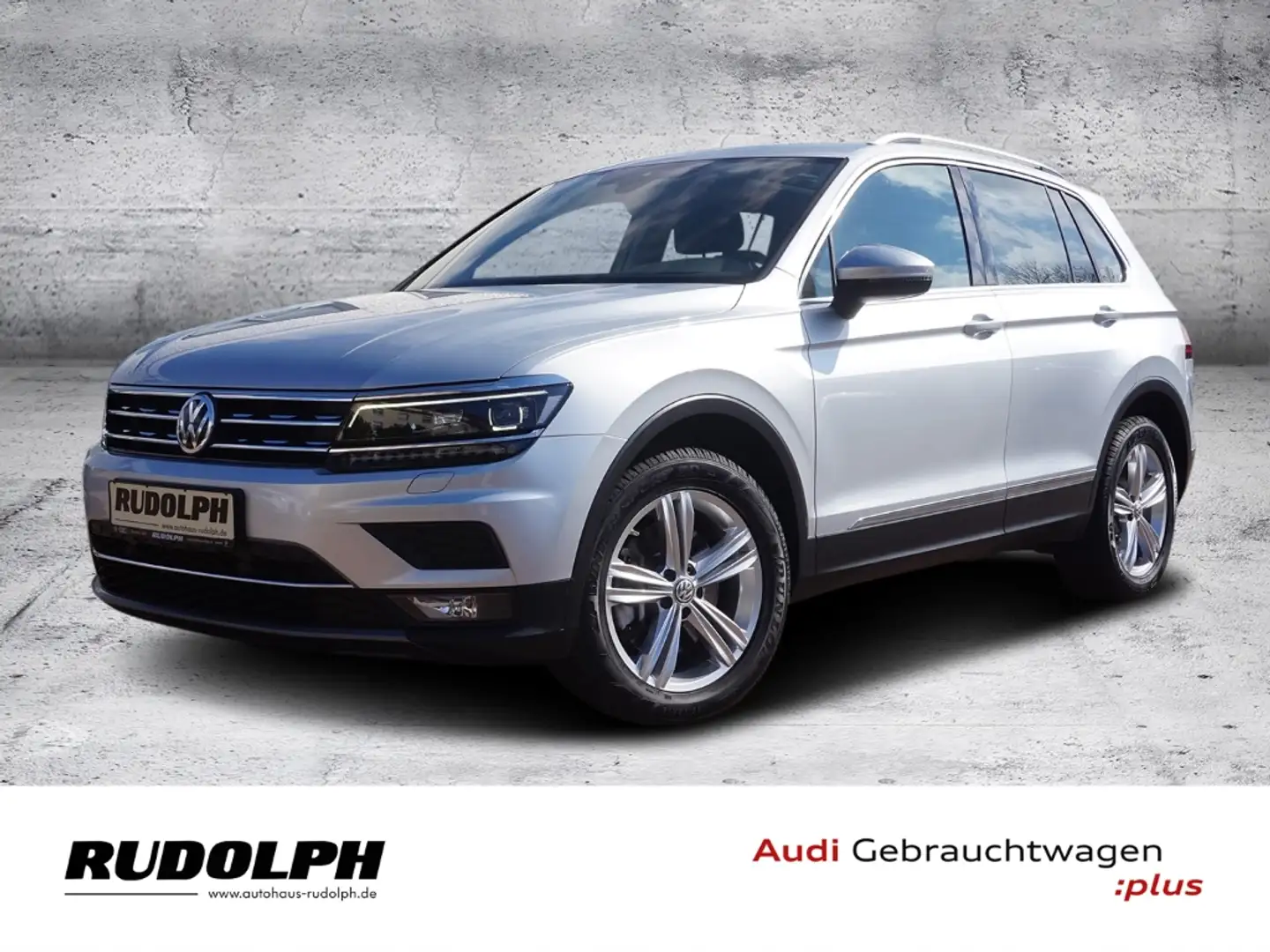Volkswagen Tiguan Highline 2.0 TSI DSG 4Motion AHK Panorama StandHZG Argent - 2