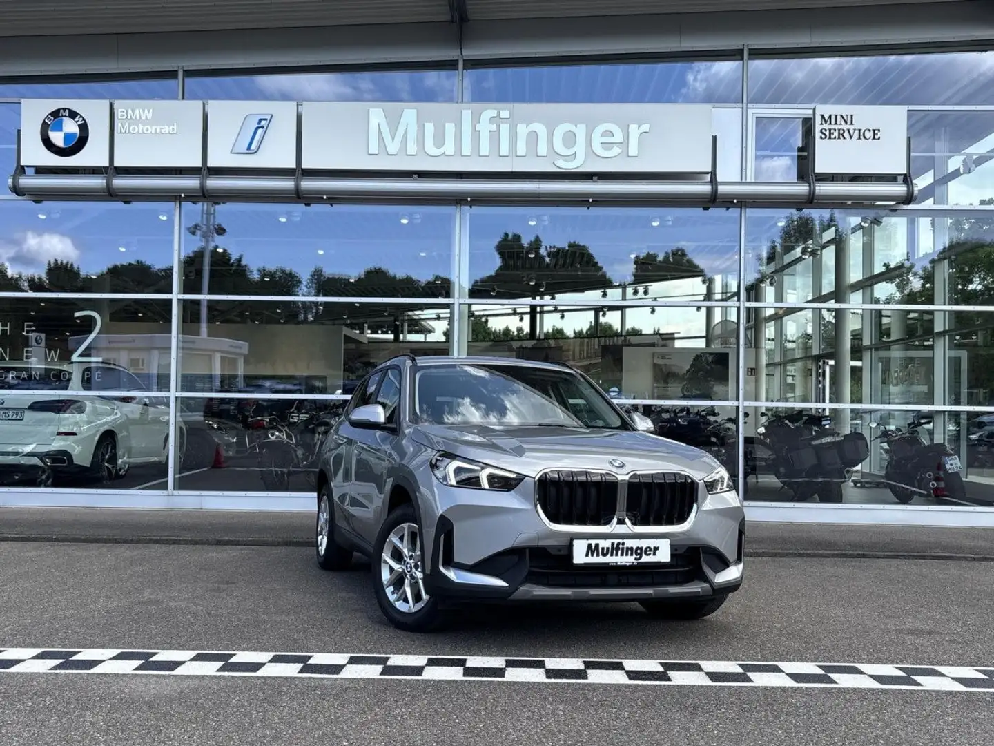BMW X1 xDrive20d HUD ACC SurView LED KomfZ.Sitzh.18" Silber - 2