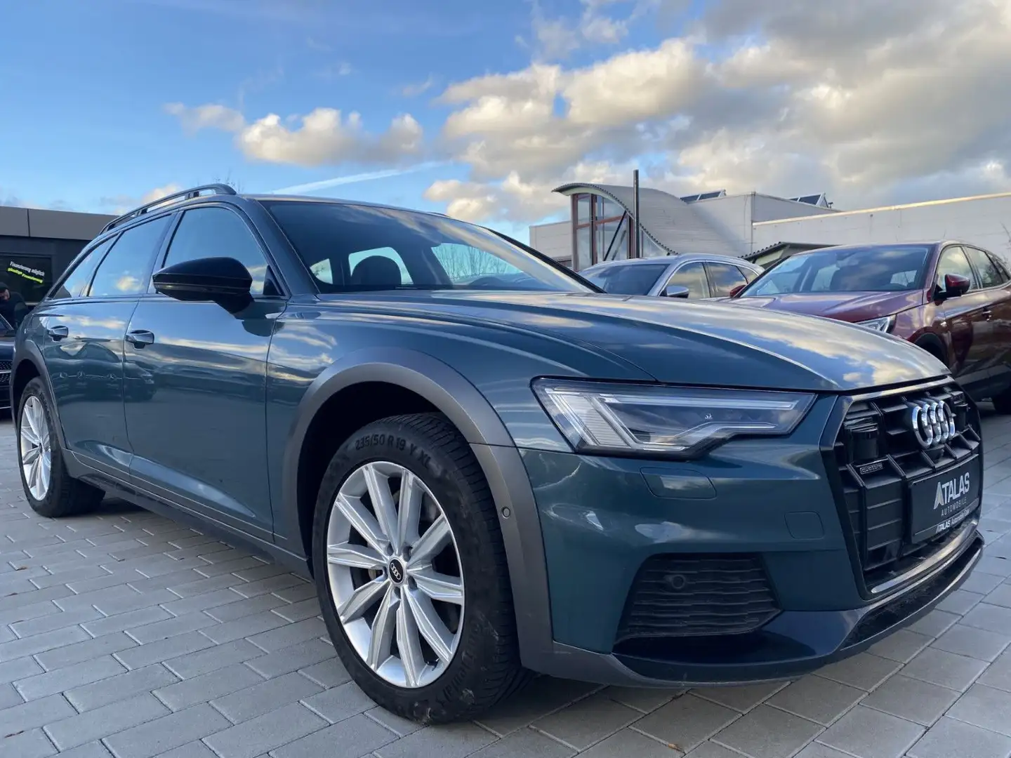 Audi A6 Allroad quattro 50 TDI Top View Grün - 2