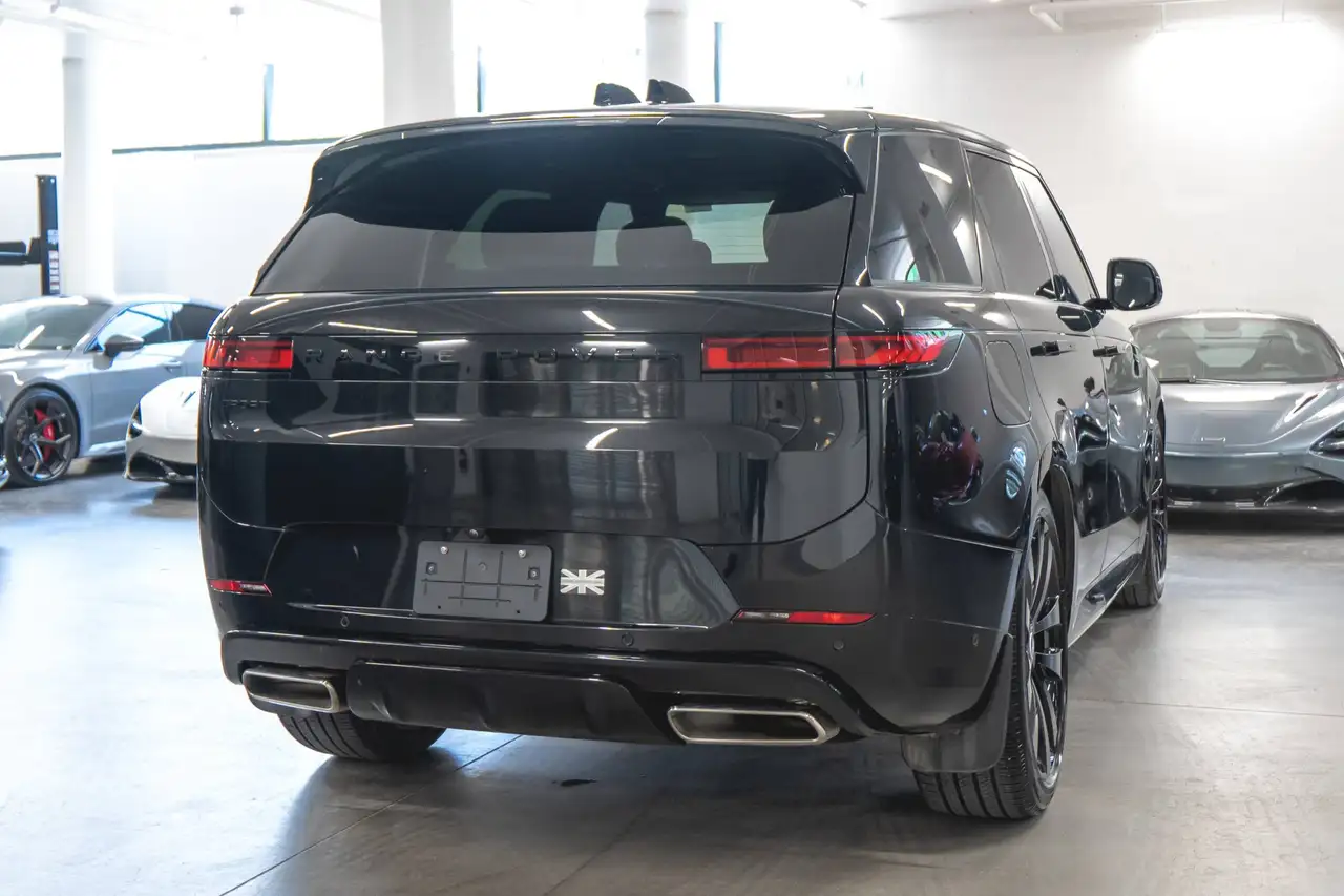 Land Rover Range Rover Sport снимка Land Rover Range Rover Sport