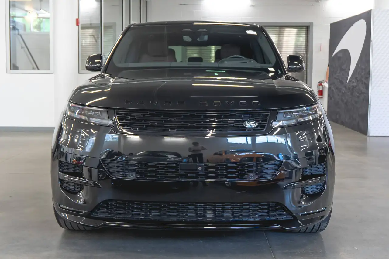 Land Rover Range Rover Sport снимка Land Rover Range Rover Sport