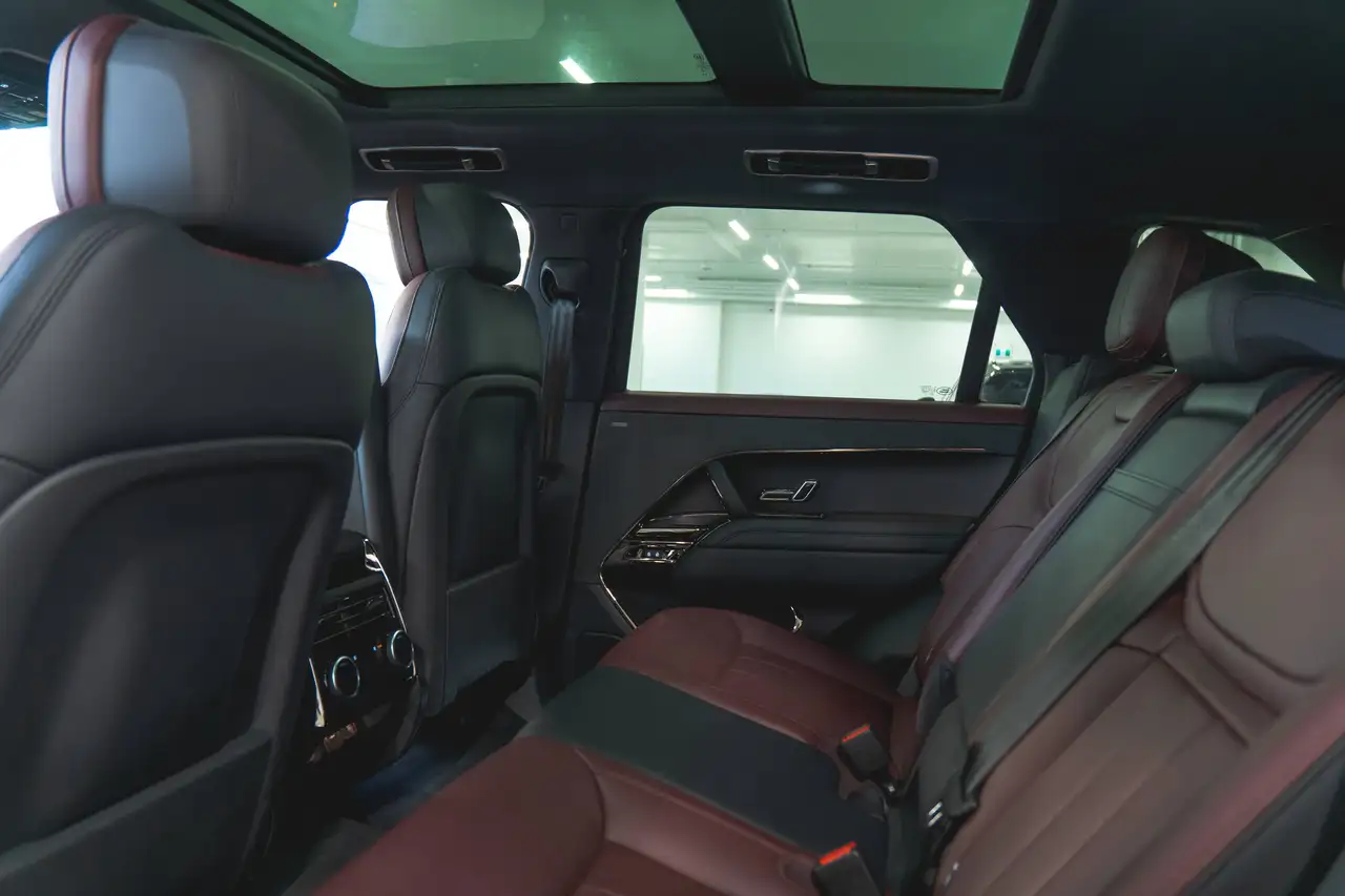 Land Rover Range Rover Sport снимка Land Rover Range Rover Sport