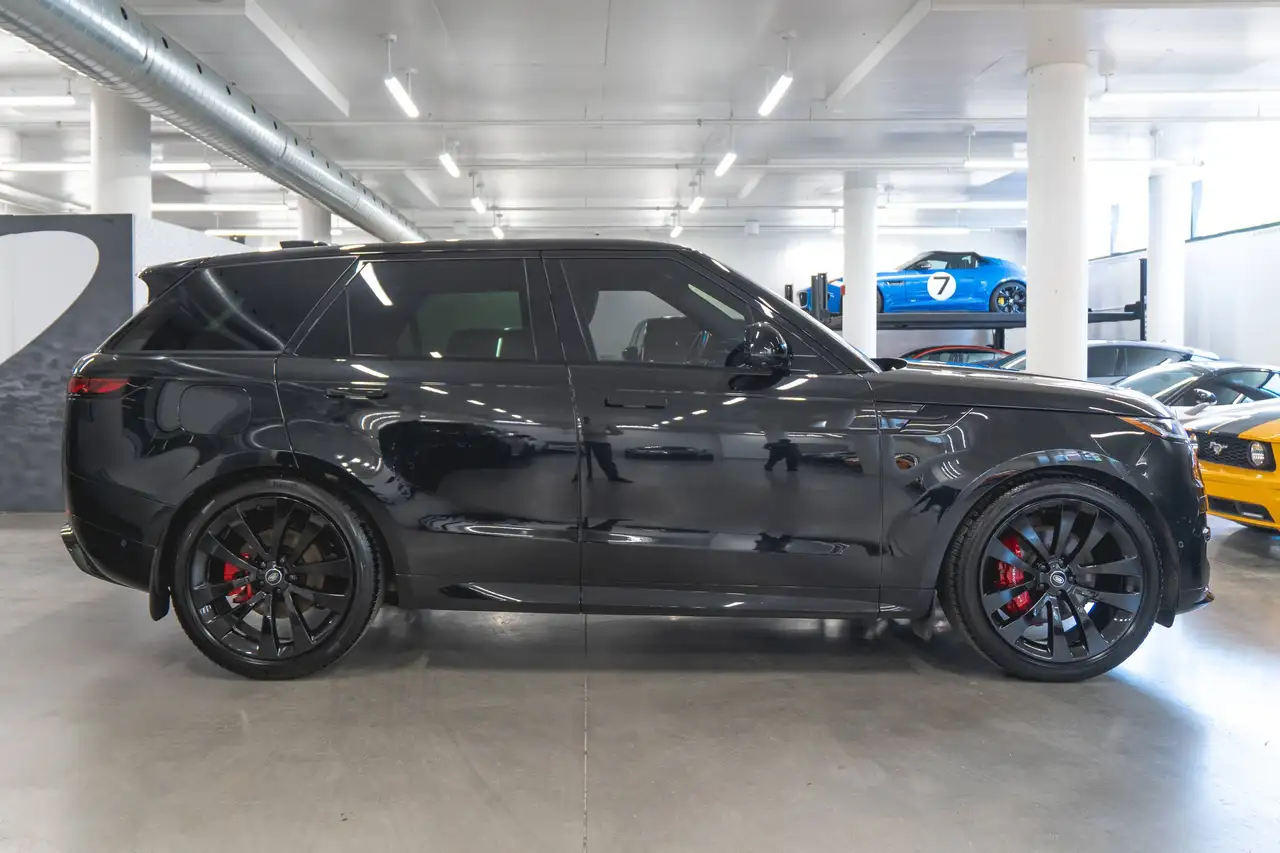 Land Rover Range Rover Sport снимка Land Rover Range Rover Sport
