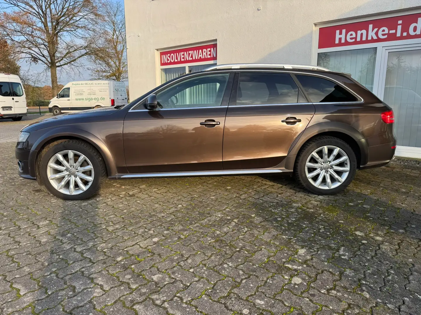 Audi A4 allroad 3.0 TDI DPF Avant Pano Xenon SHZ Navi Einparkhilfe Braun - 2