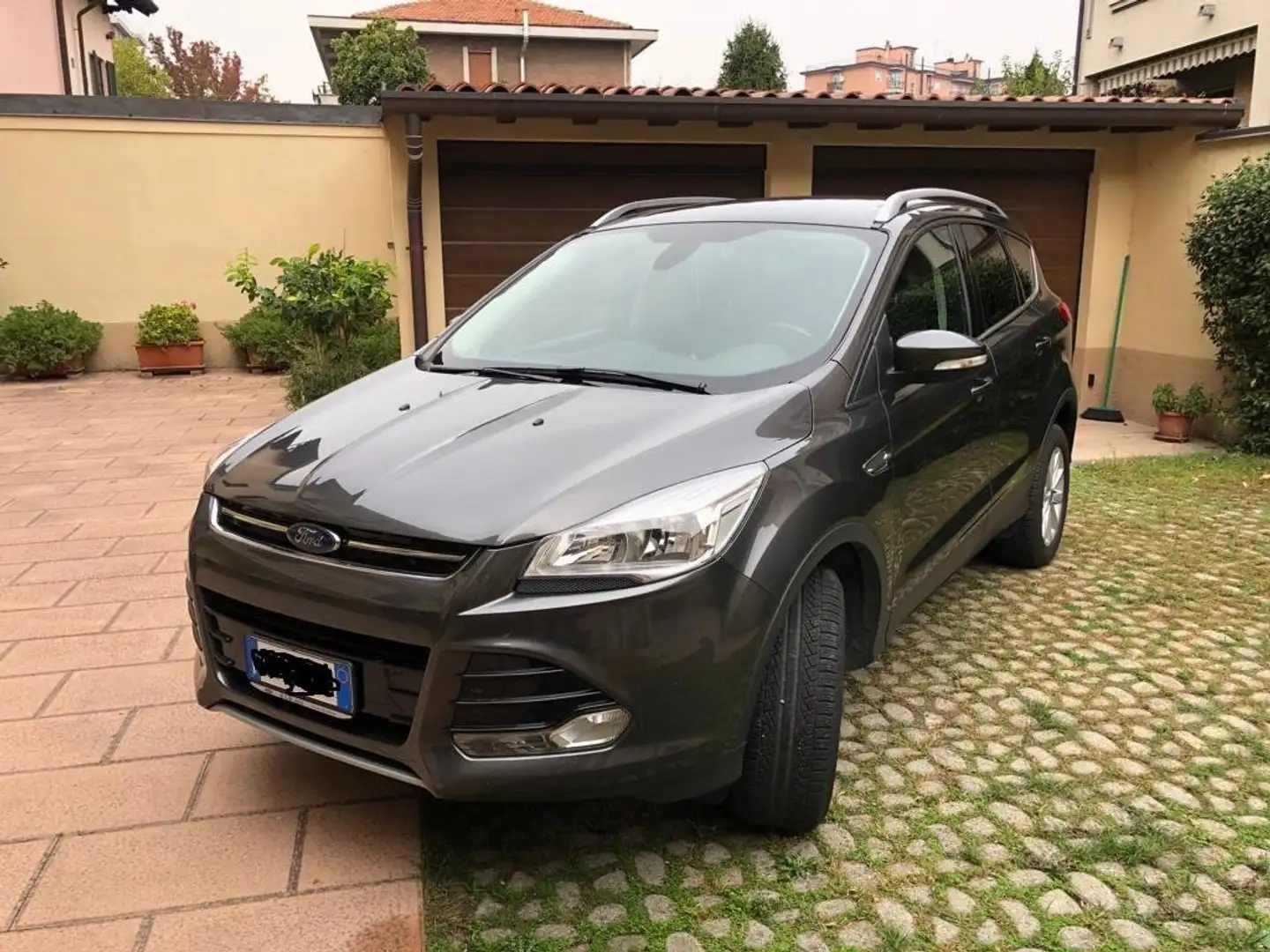 Ford Kuga Kuga II 20132.0 tdci Titanium 4wd s Grijs - 1