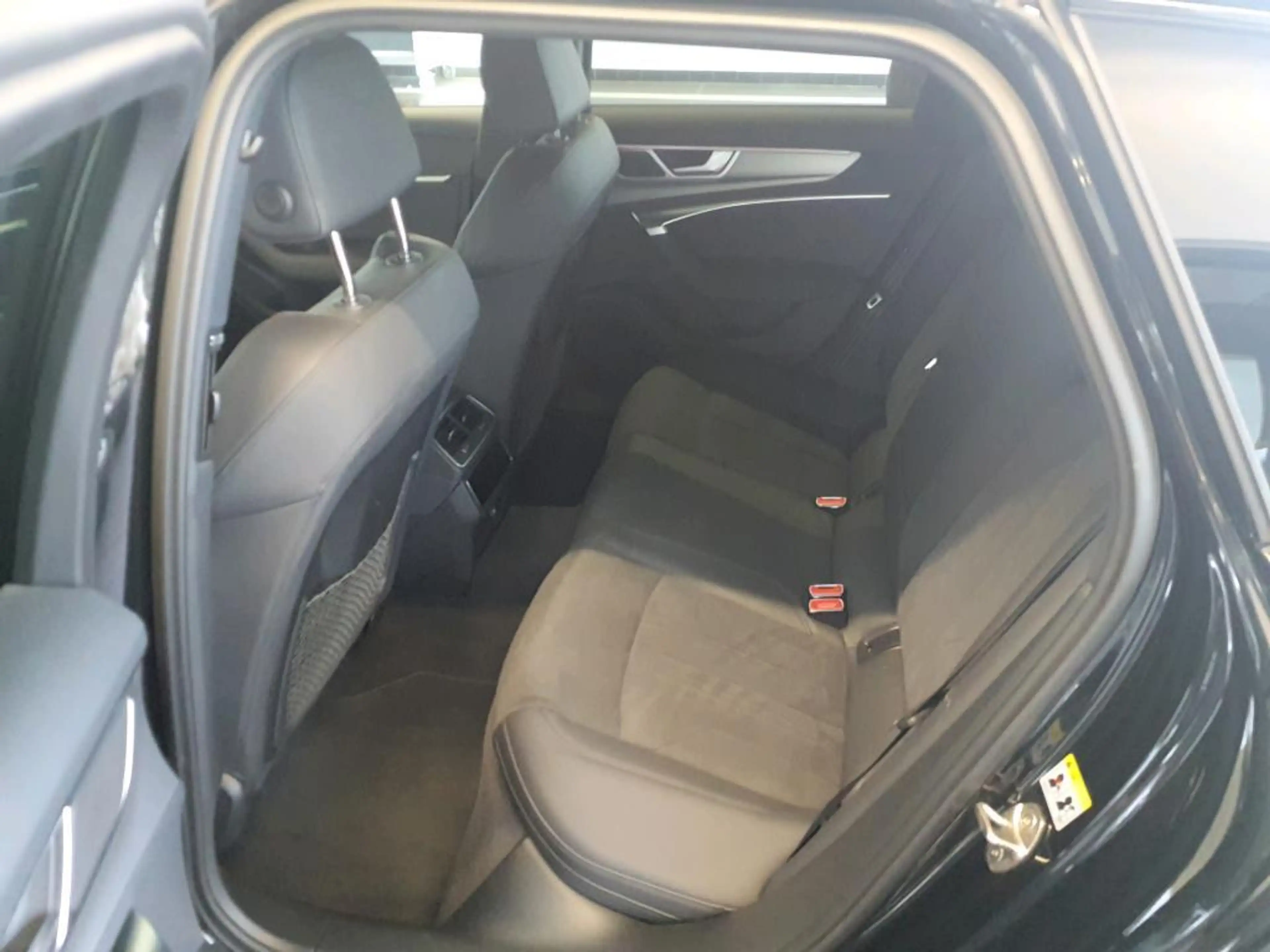 Audi A6 allroad 40TDi Q MATRIX/ACC/PANO/AHK/KAMERA — photo 11