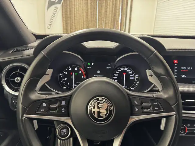 Alfa Romeo Stelvio view 15