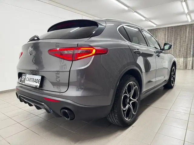 Alfa Romeo Stelvio view 6