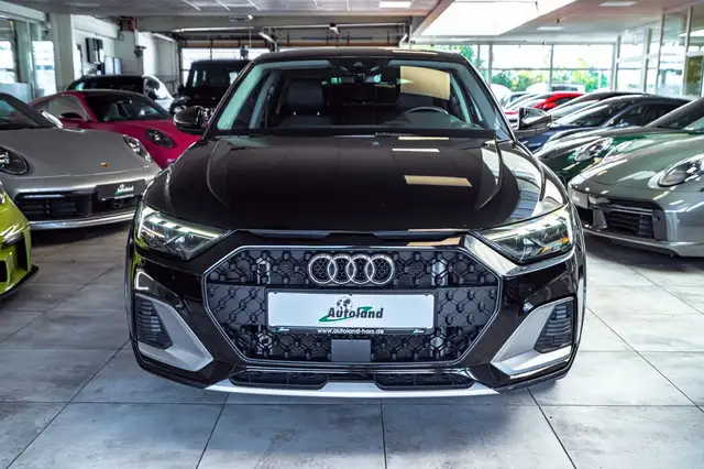 Audi A1 view 2