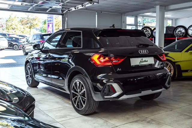 Audi A1 view 5