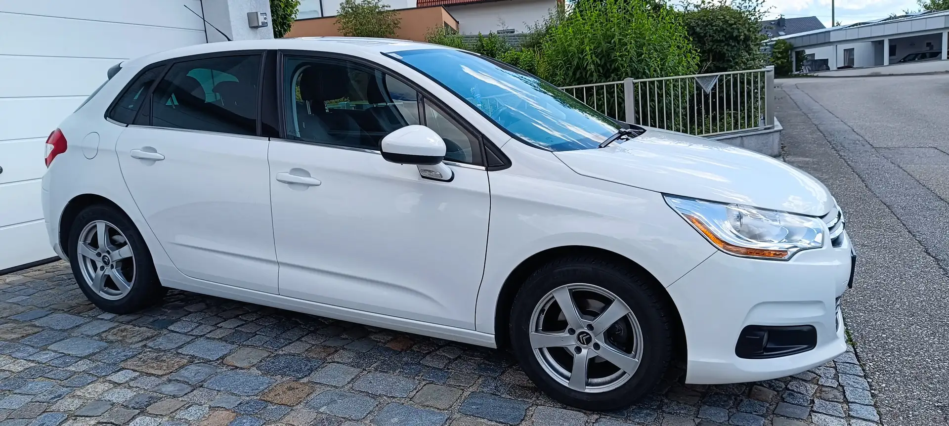 Citroen C4 C4 1,6 HDi 90 Seduction Seduction Weiß - 2