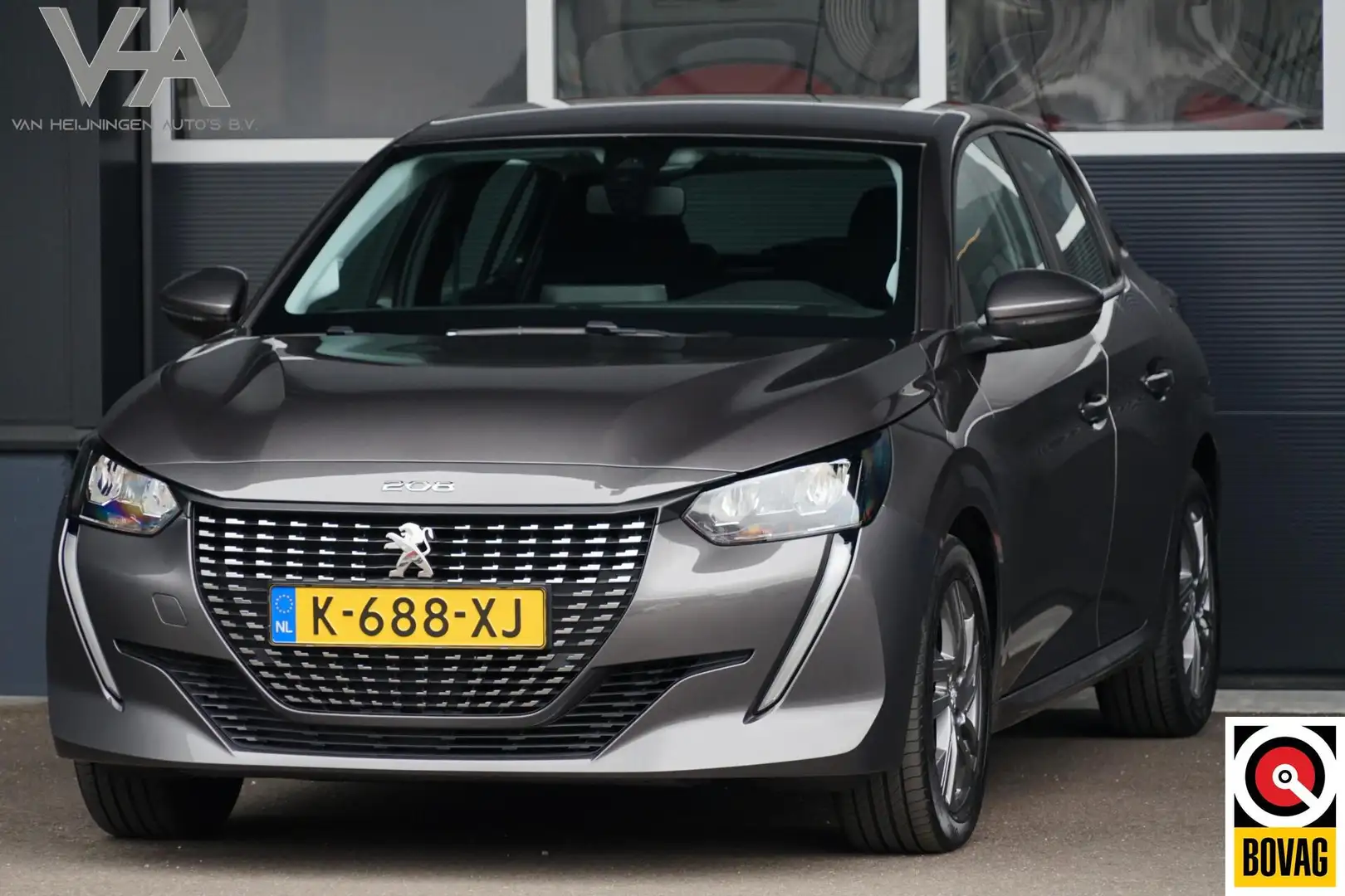 Peugeot 208 1.2 PureTech Active Pack, PDC, CarPlay, nw dis. Grijs - 1