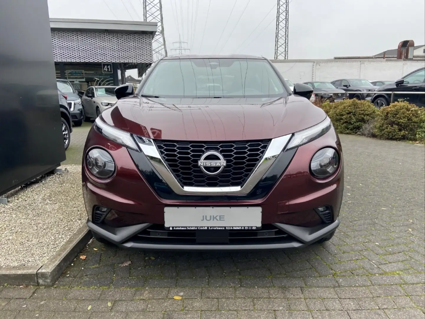 Nissan Juke N-CONNECTA 1.0 DIG-T 114PS 7-DCT Tech-P Winter II Rojo - 2