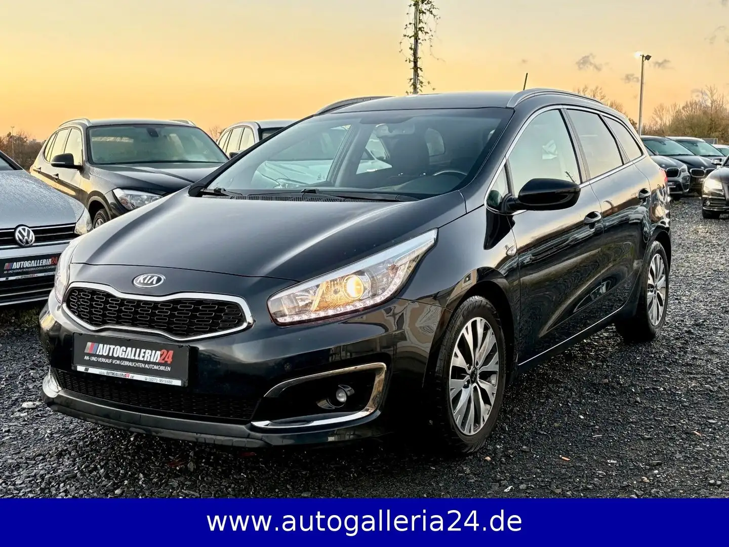 Kia Ceed SW / cee'd SW 1.4 Navi Kamera SHZ Tempomat Schwarz - 2