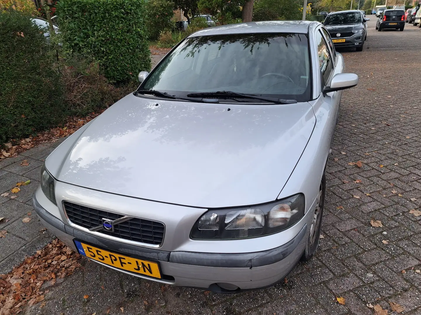 Volvo S60 2.4 Edition Argintiu - 1