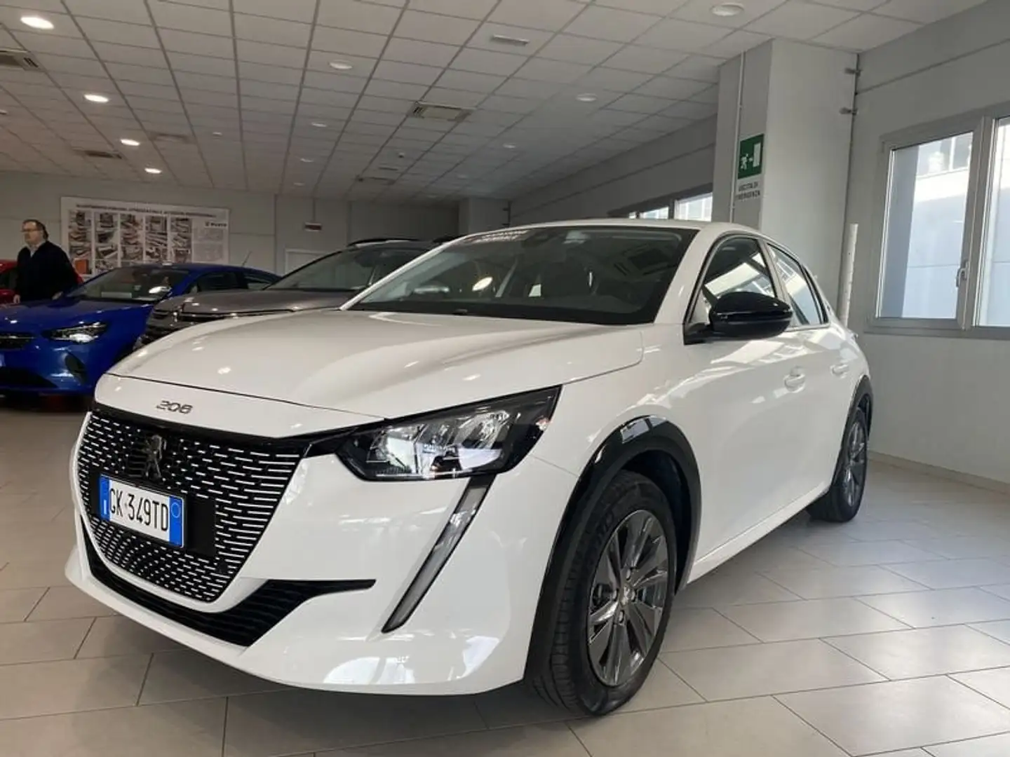 Peugeot 208 II 2019 Elettrica e- Active Pack 100kW Wit - 1